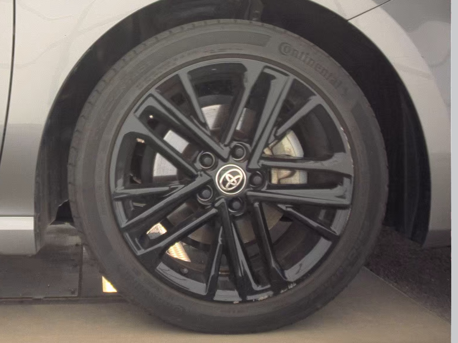 2025 Toyota Camry SE AWD
