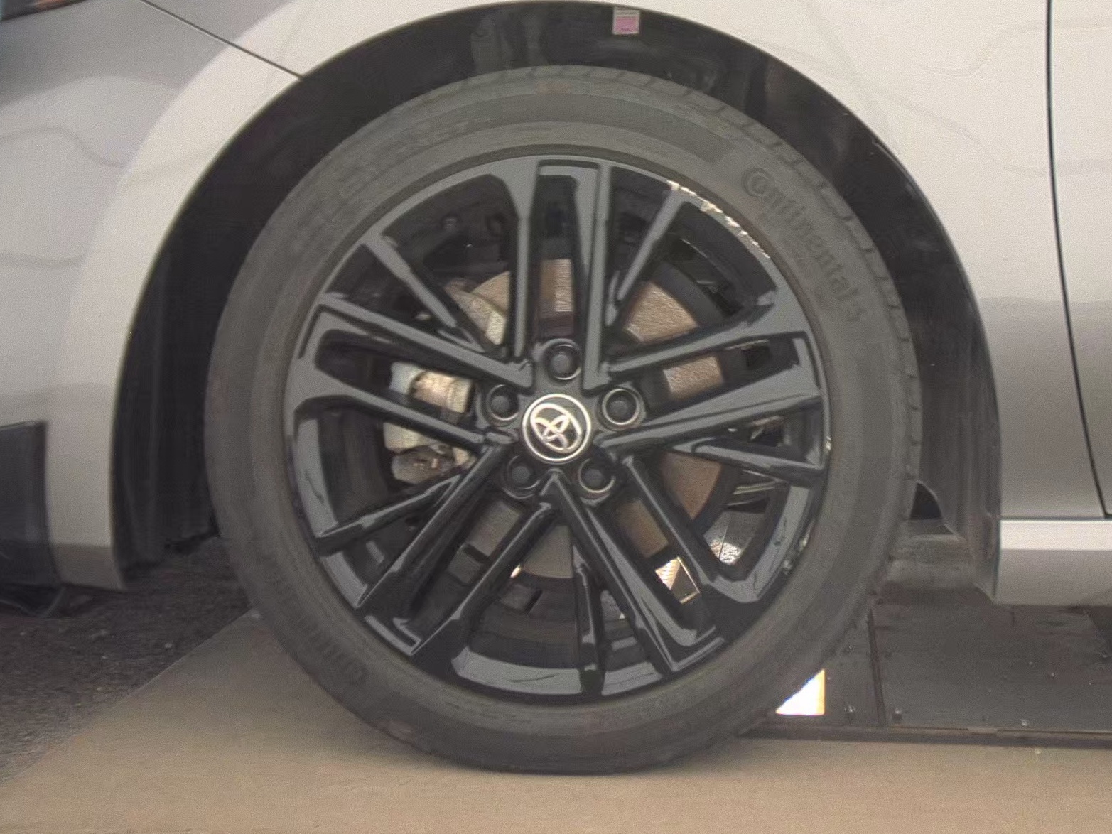 2025 Toyota Camry SE AWD