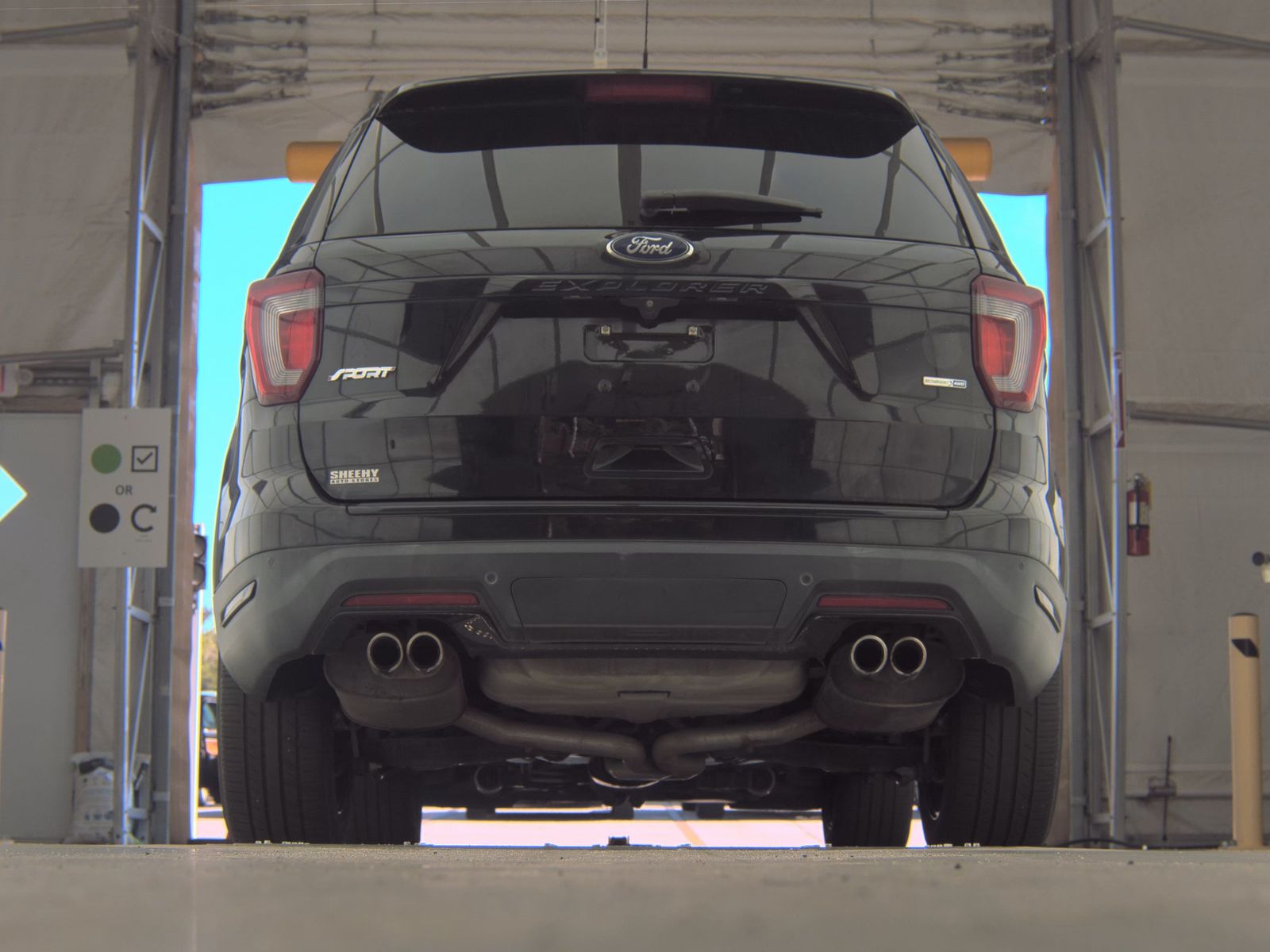FORD EXPLORER - 8