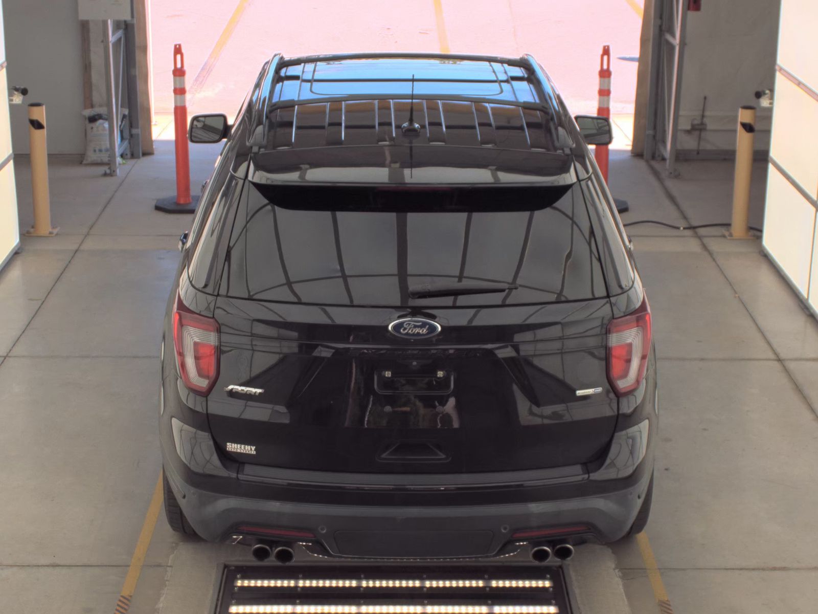 FORD EXPLORER - 7