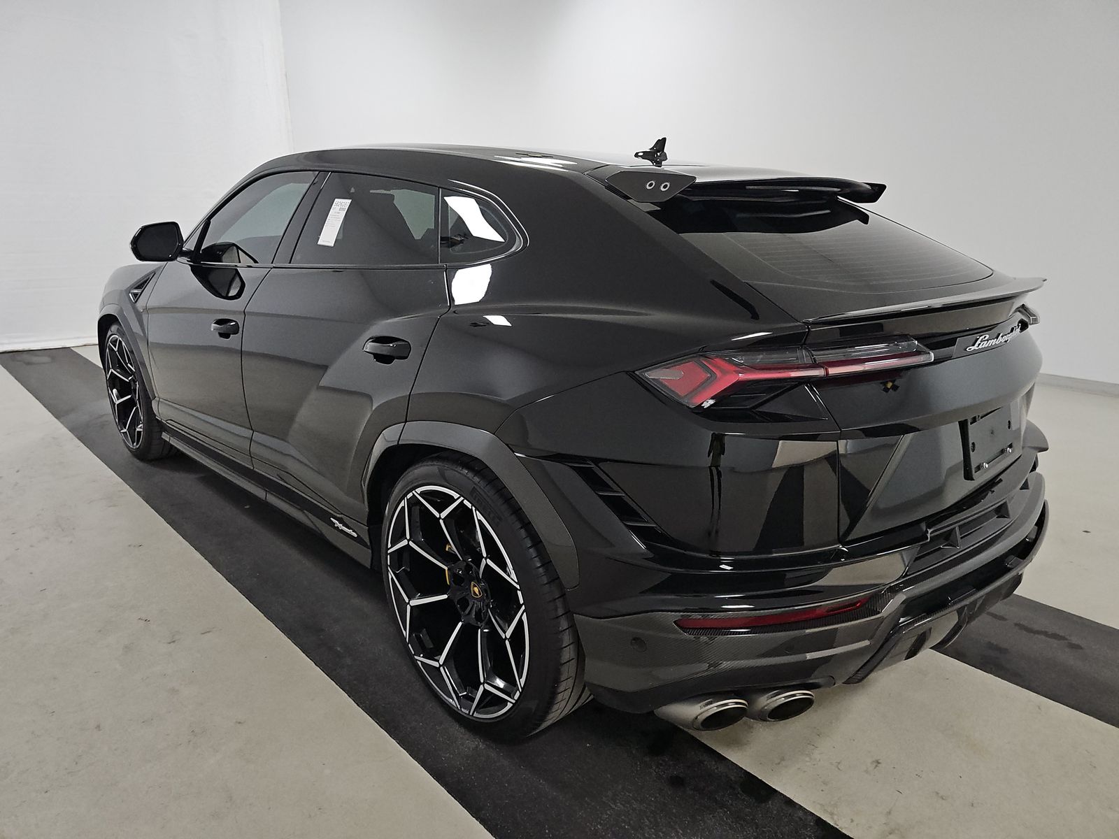 2023 Lamborghini Urus Performante AWD