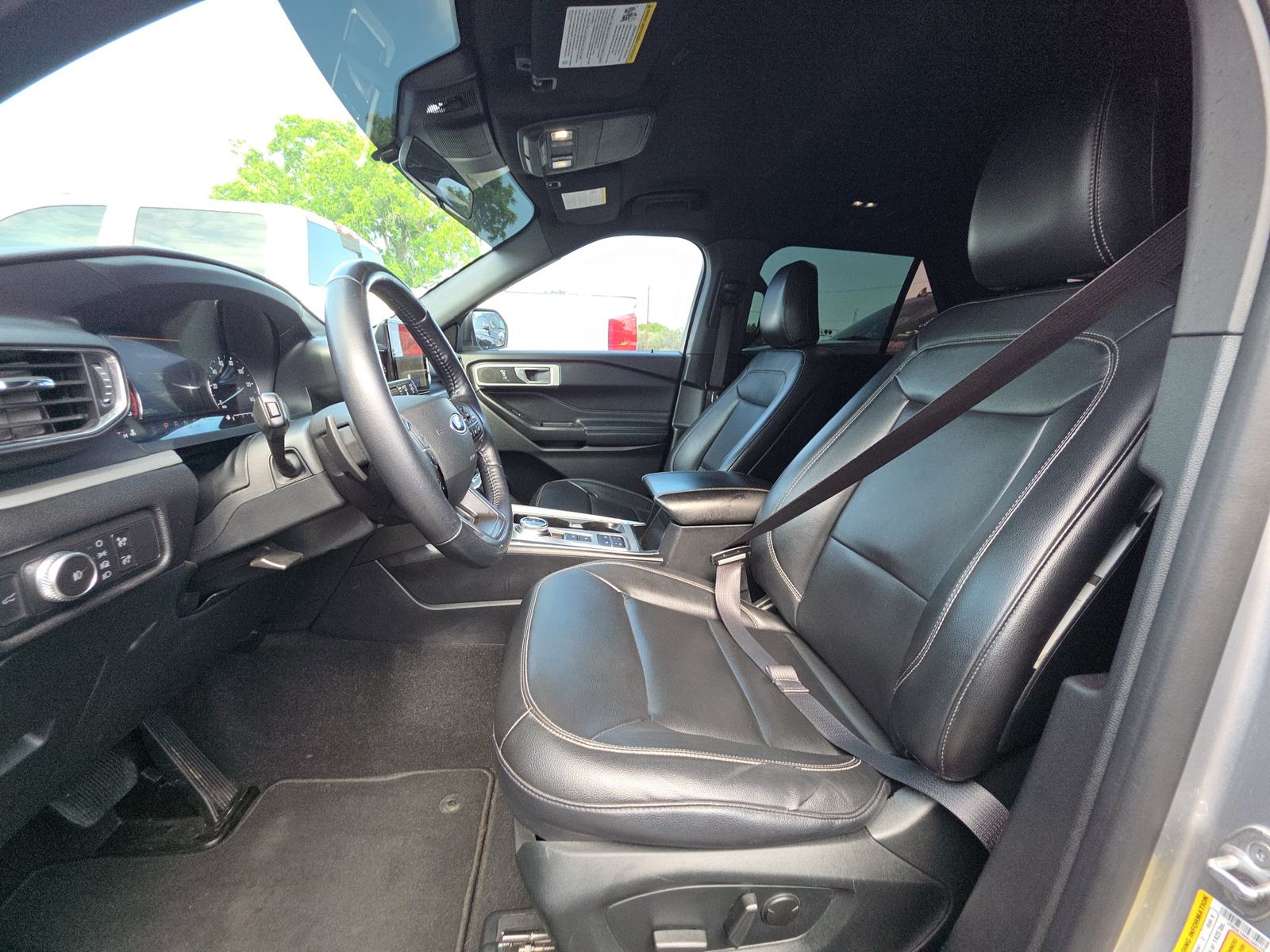 FORD EXPLORER - 8