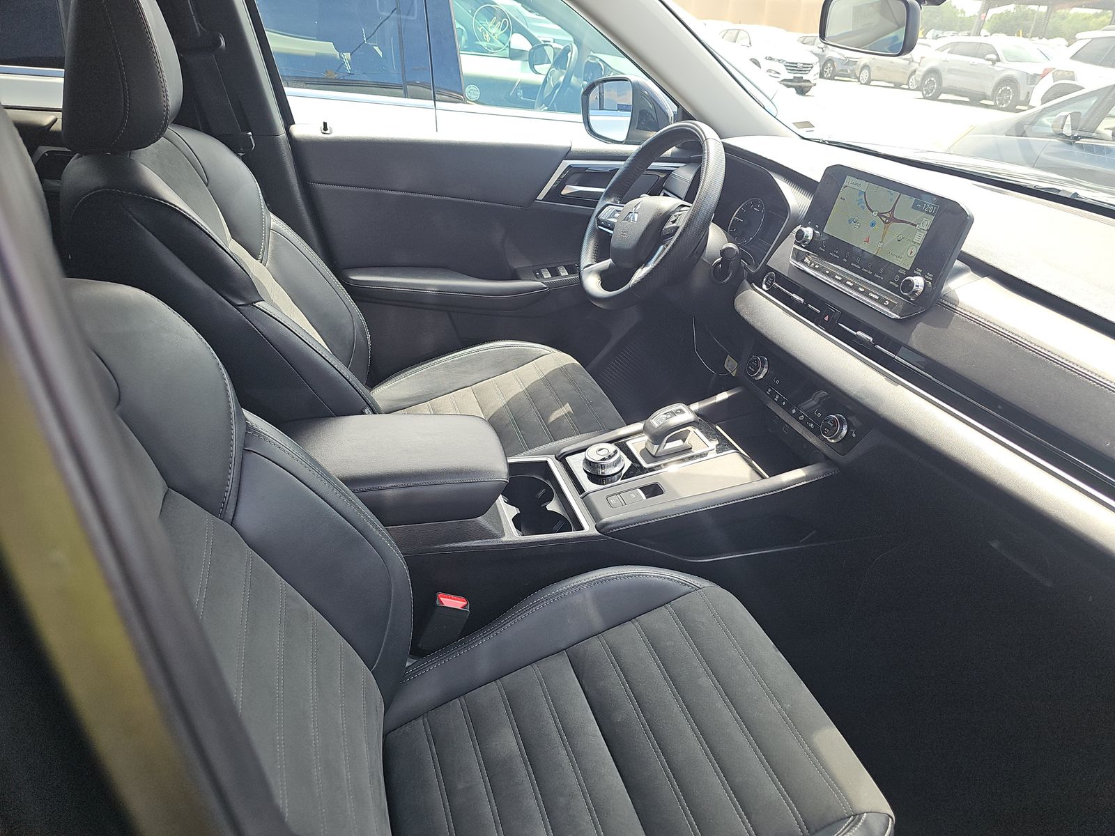 2024 Mitsubishi Outlander SE FWD