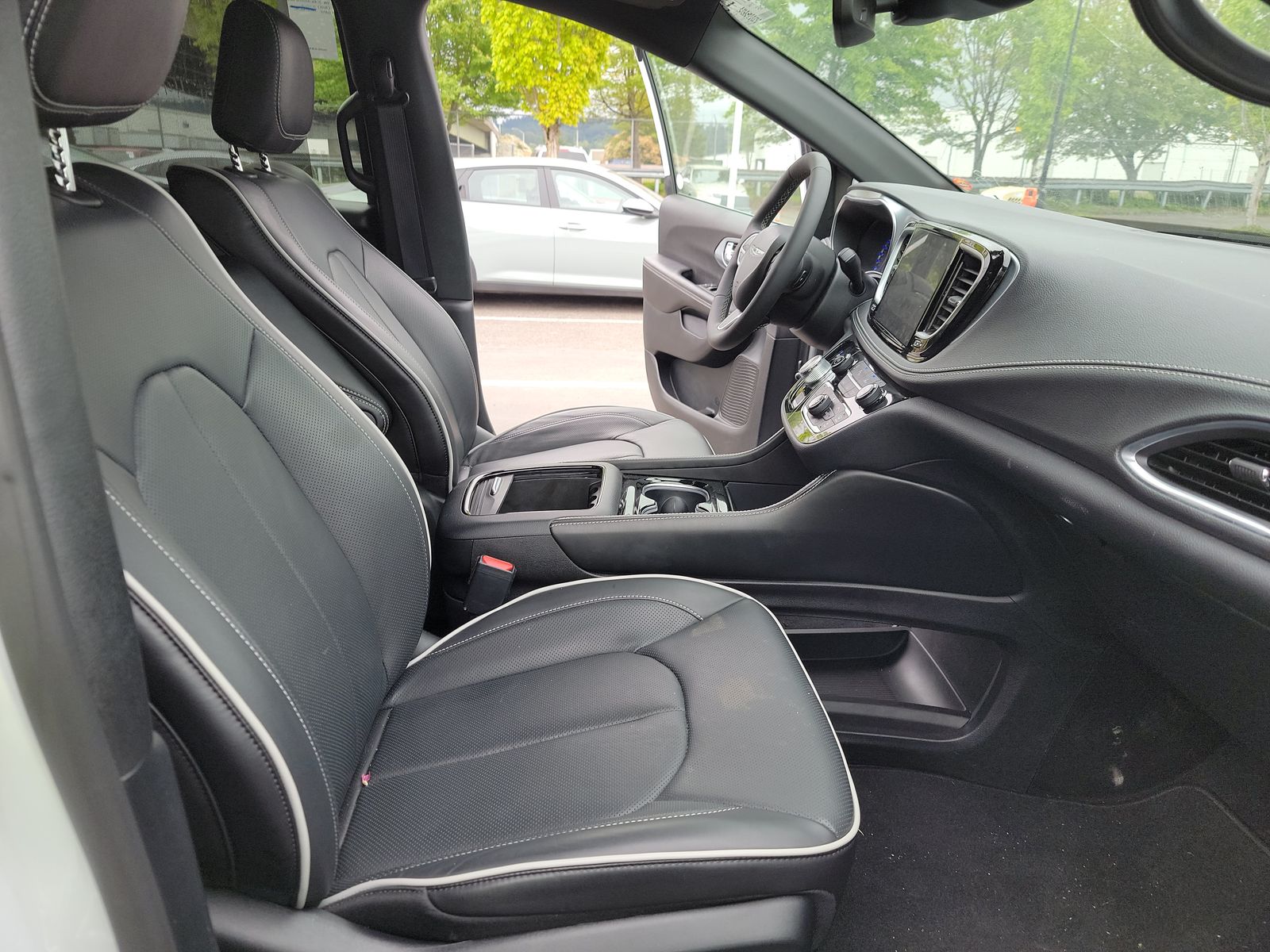 2026 Chrysler Pacifica Limited AWD