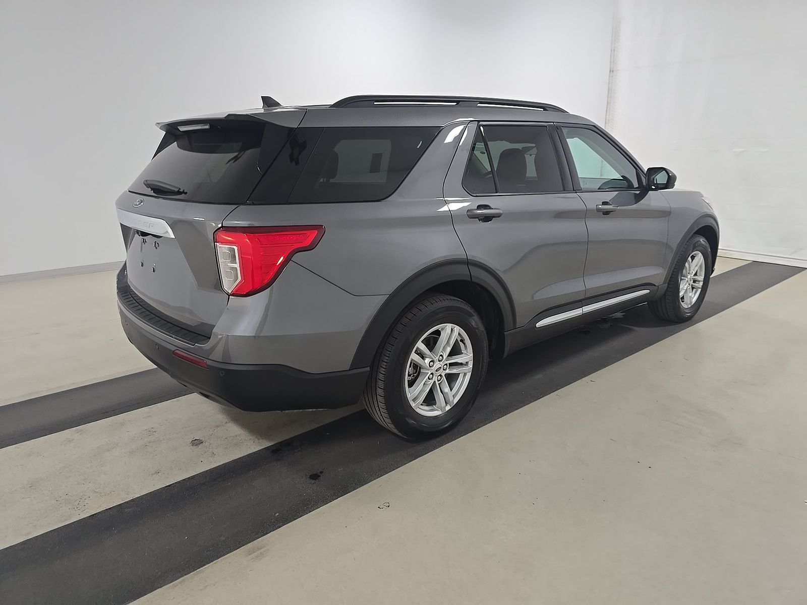 FORD EXPLORER - 5