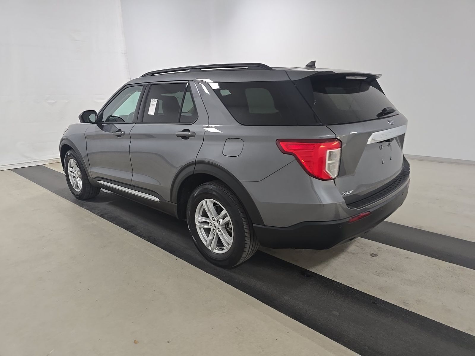 FORD EXPLORER - 7