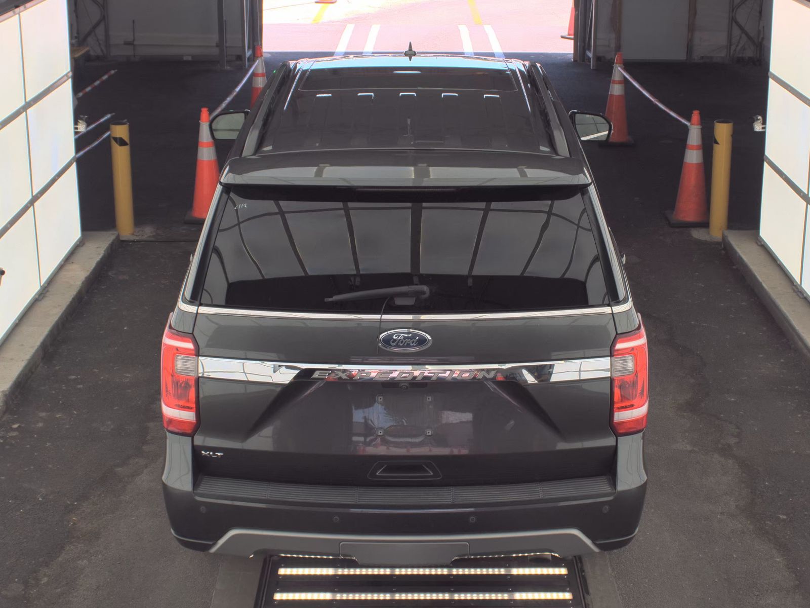 FORD EXPEDITION - 7