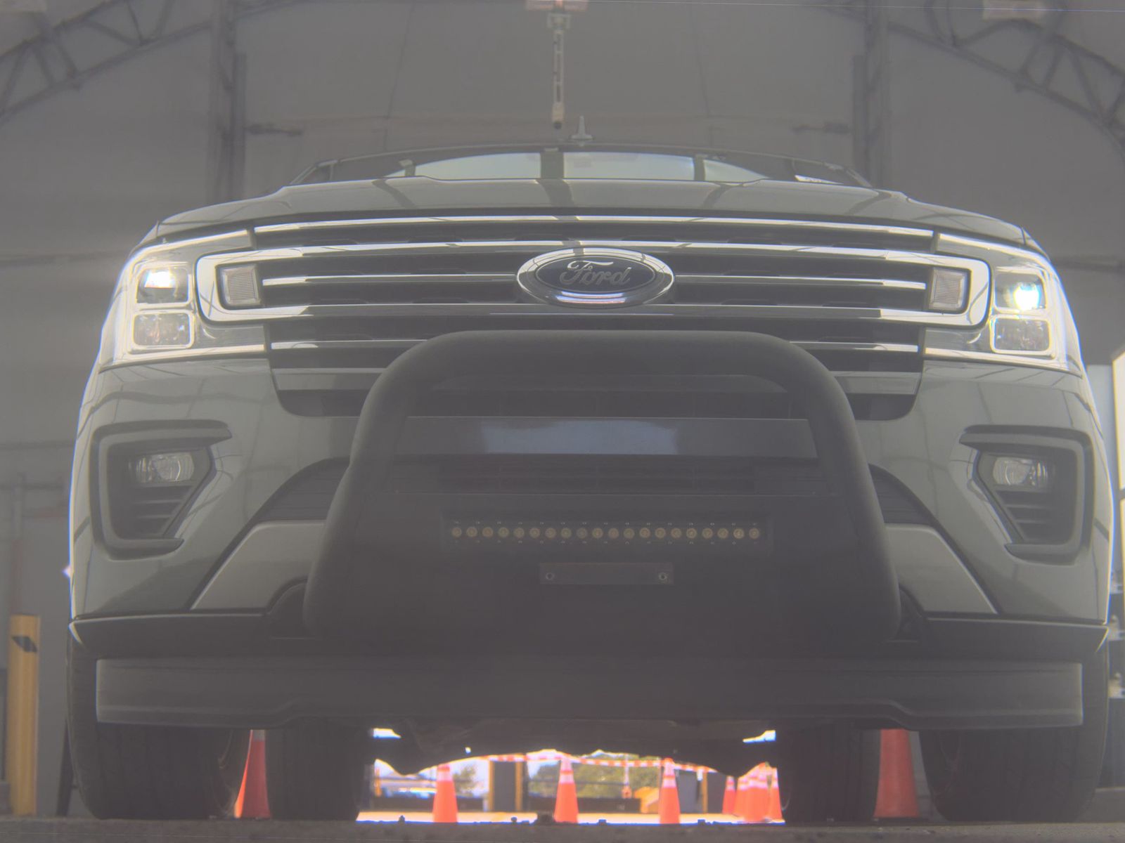 FORD EXPEDITION - 4