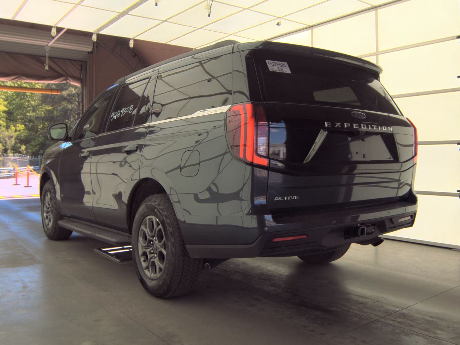 FORD EXPEDITION - 9
