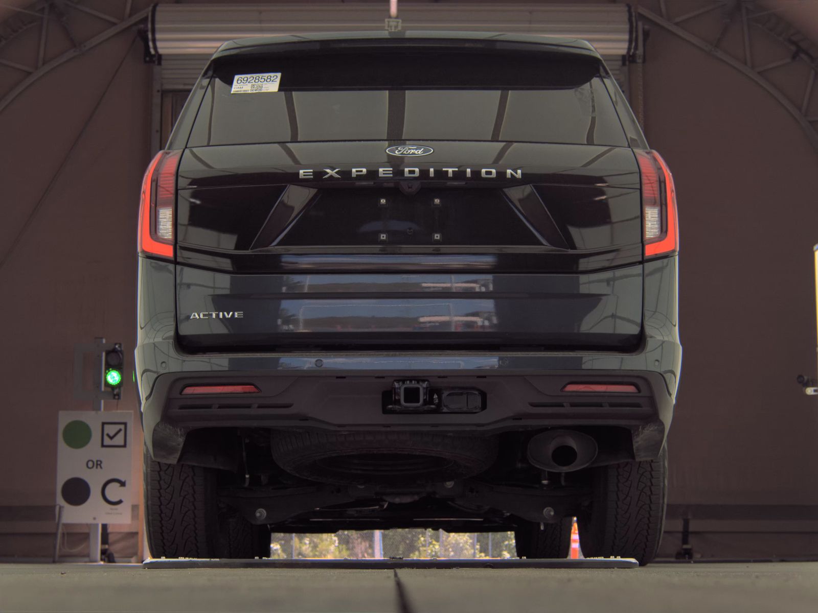 FORD EXPEDITION - 8