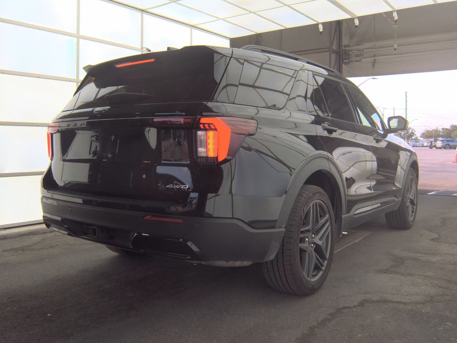 FORD EXPLORER - 5