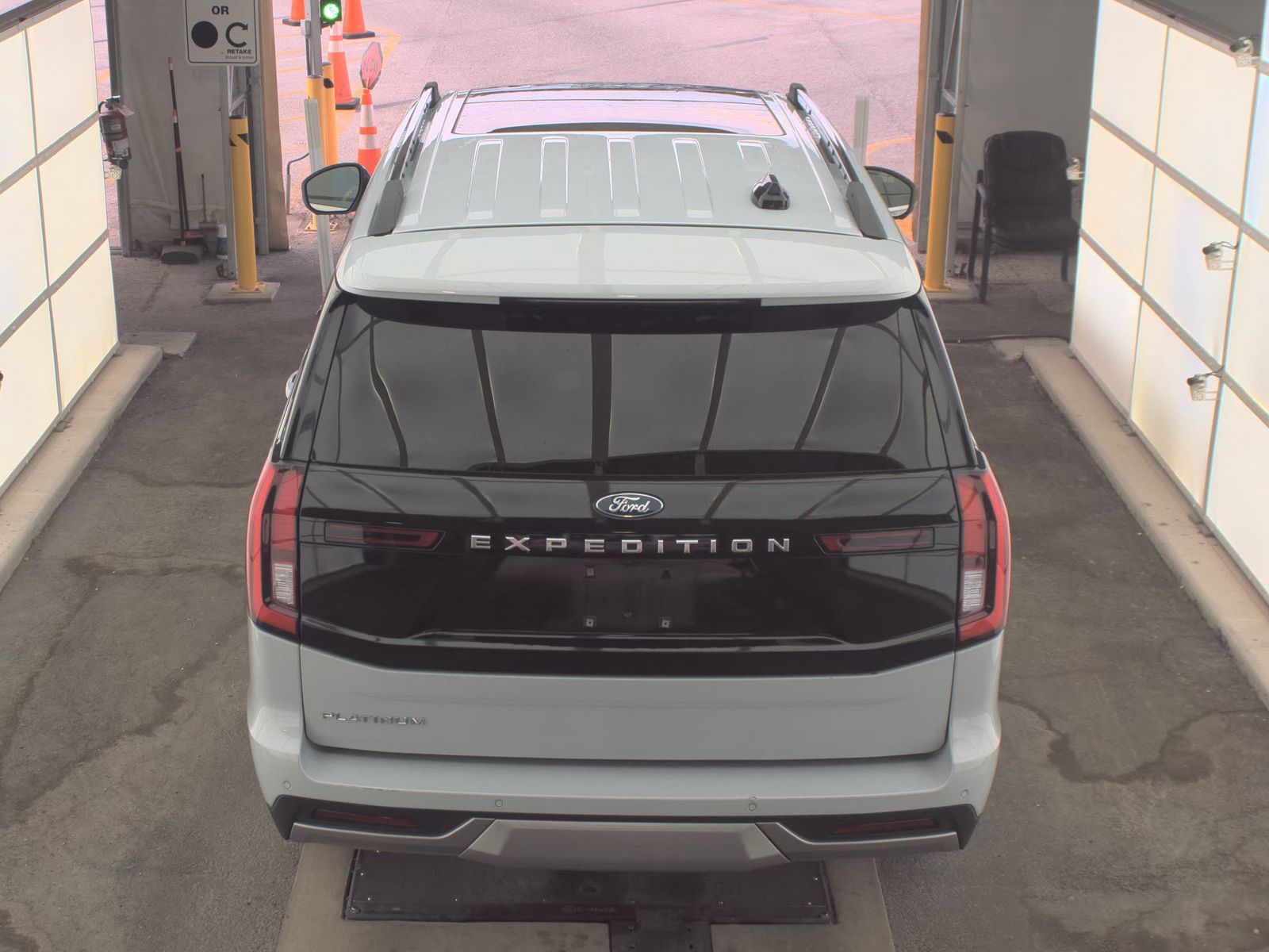 FORD EXPEDITION - 6
