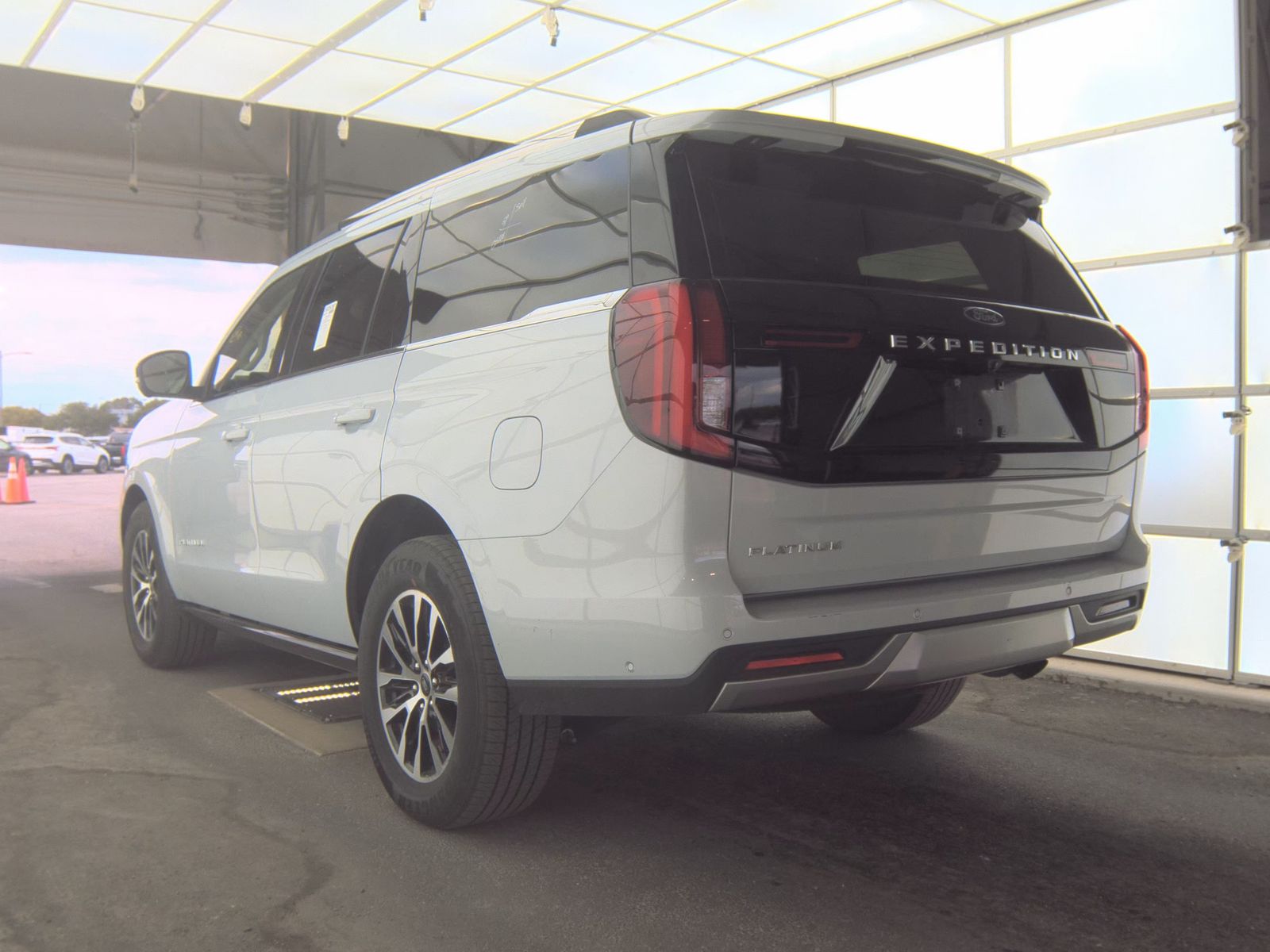 FORD EXPEDITION - 7