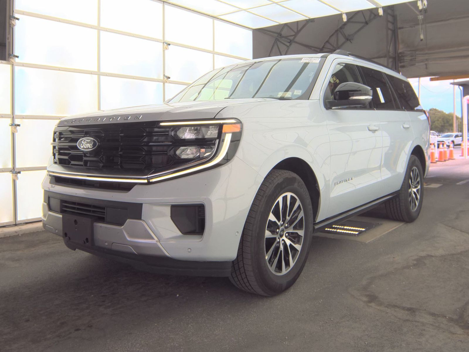 FORD EXPEDITION - 1