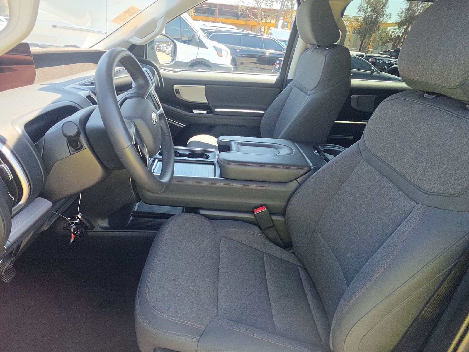 FORD EXPEDITION - 8