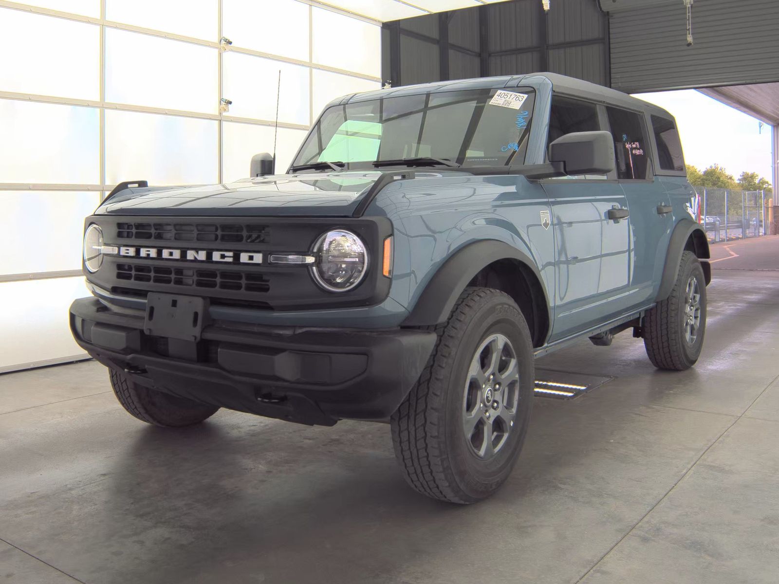 FORD BRONCO - 1