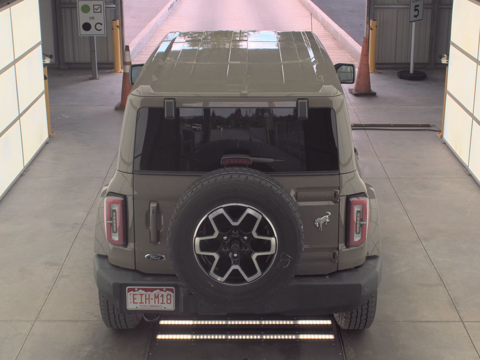 FORD BRONCO - 7