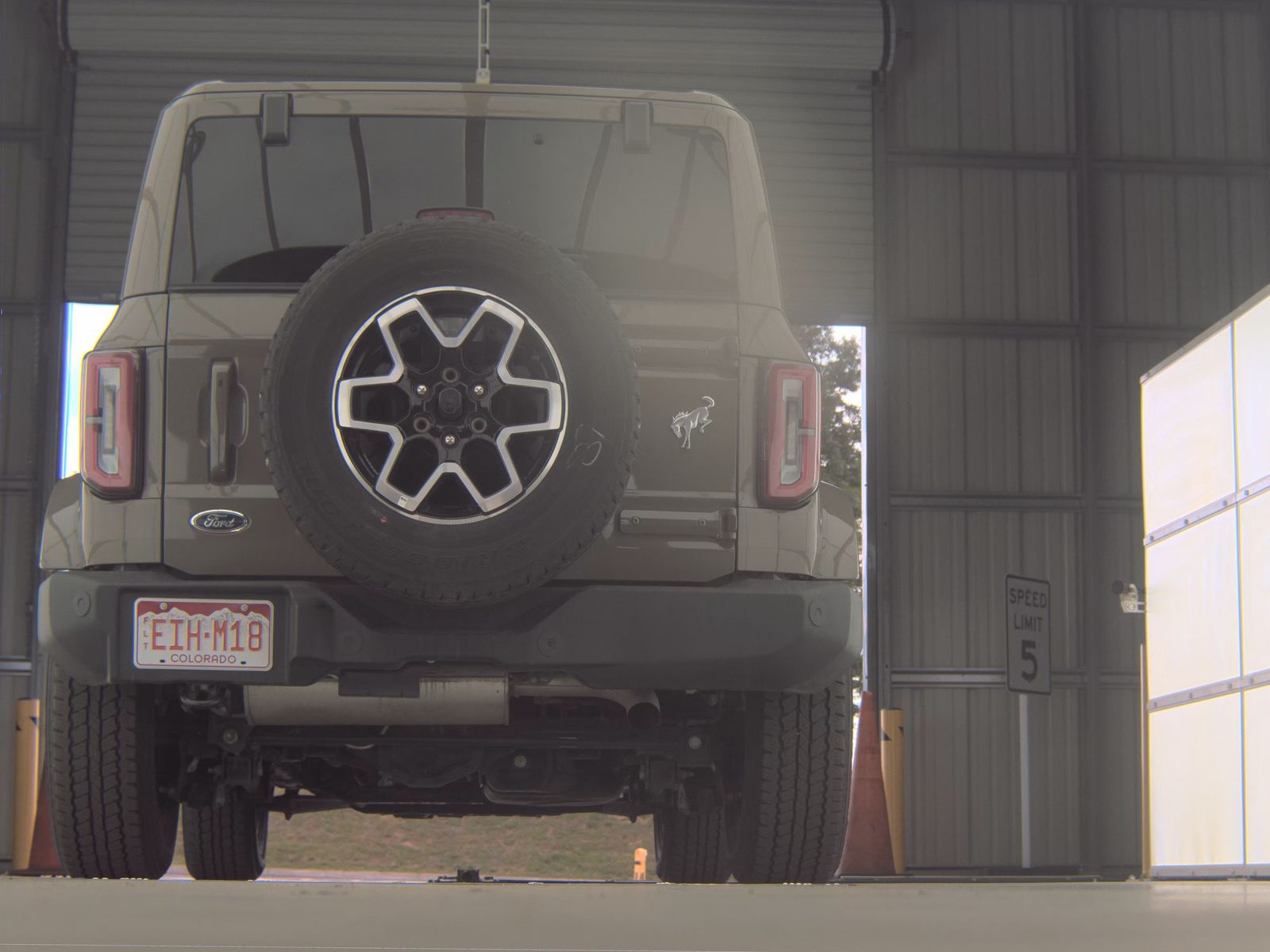 FORD BRONCO - 8