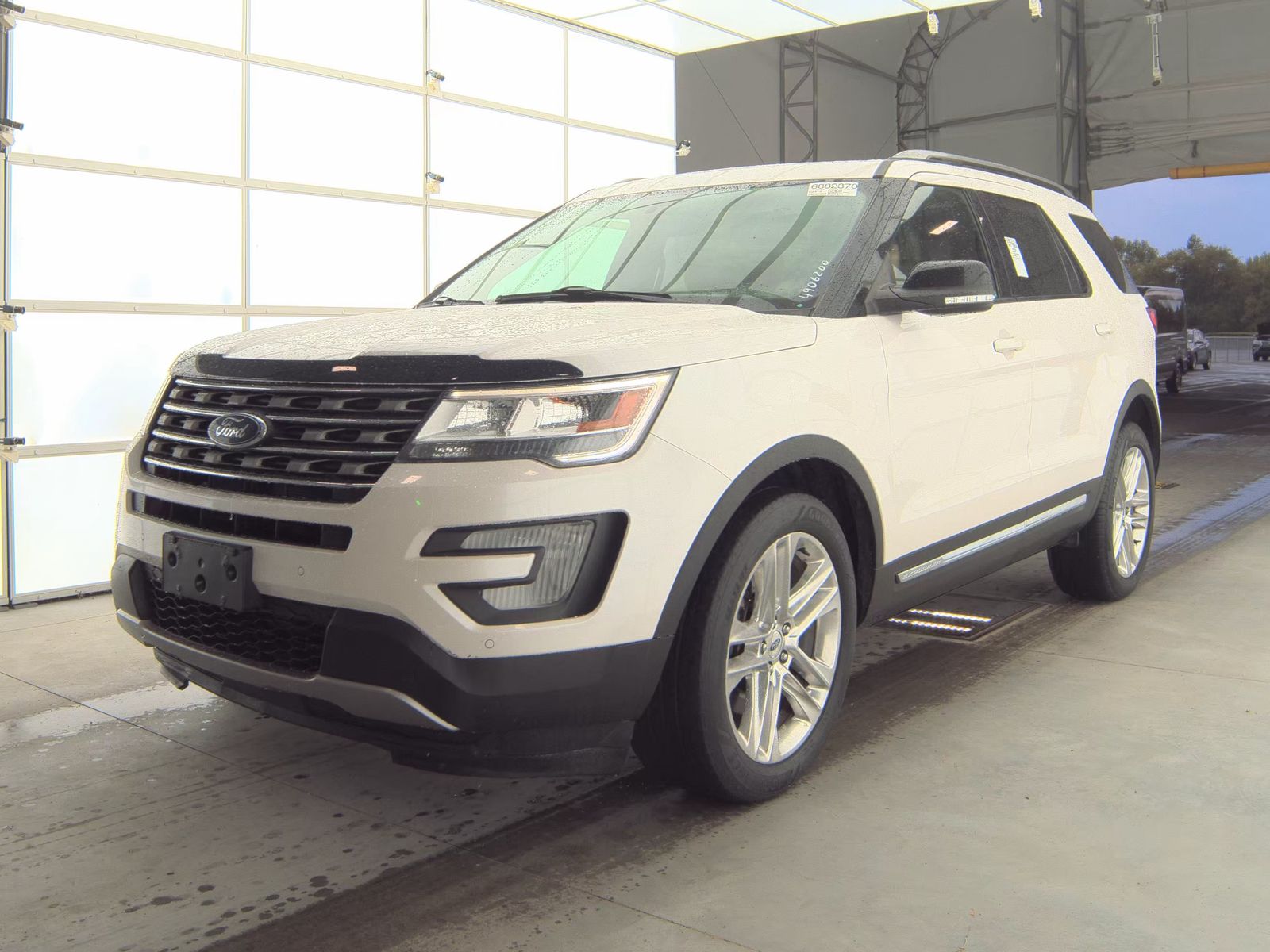 FORD EXPLORER - 1