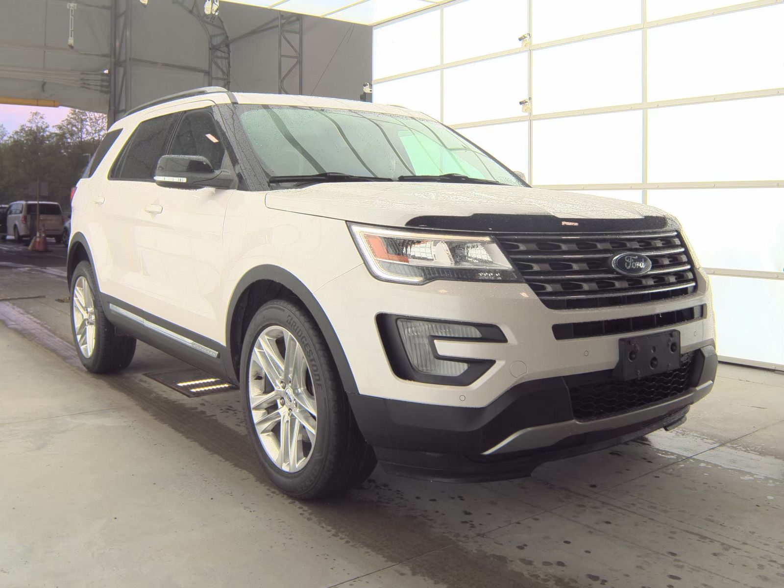 FORD EXPLORER - 5