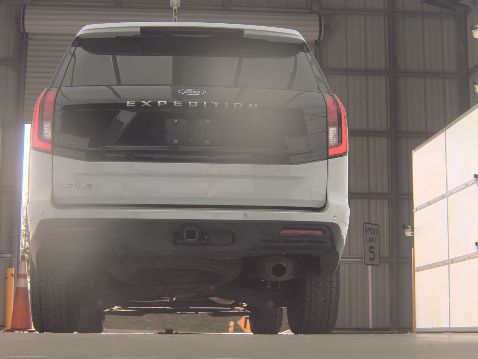 FORD EXPEDITION - 8