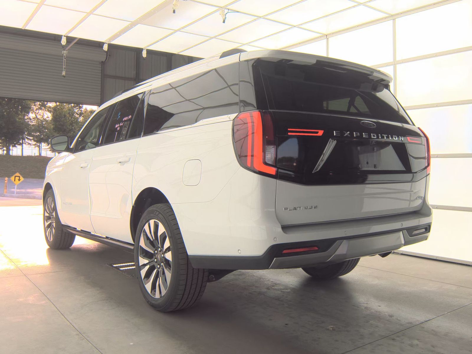 FORD EXPEDITION MAX - 9