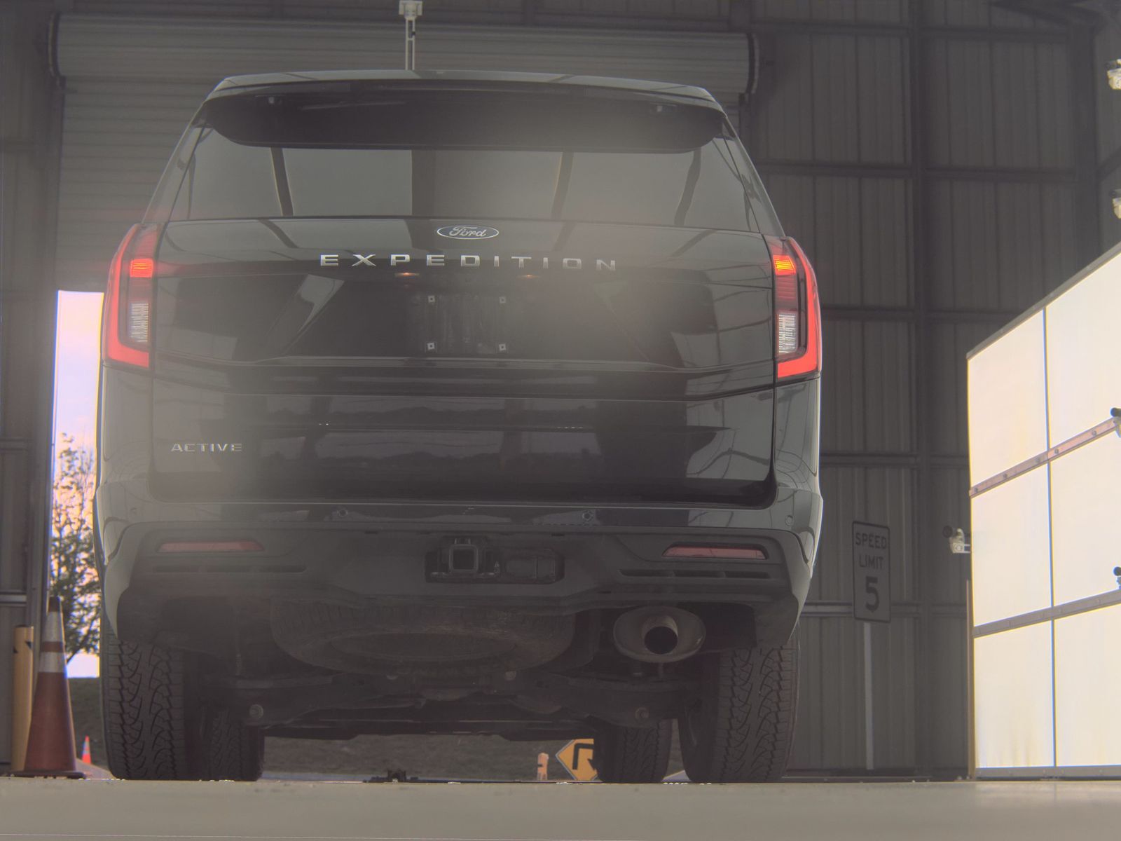 FORD EXPEDITION - 8