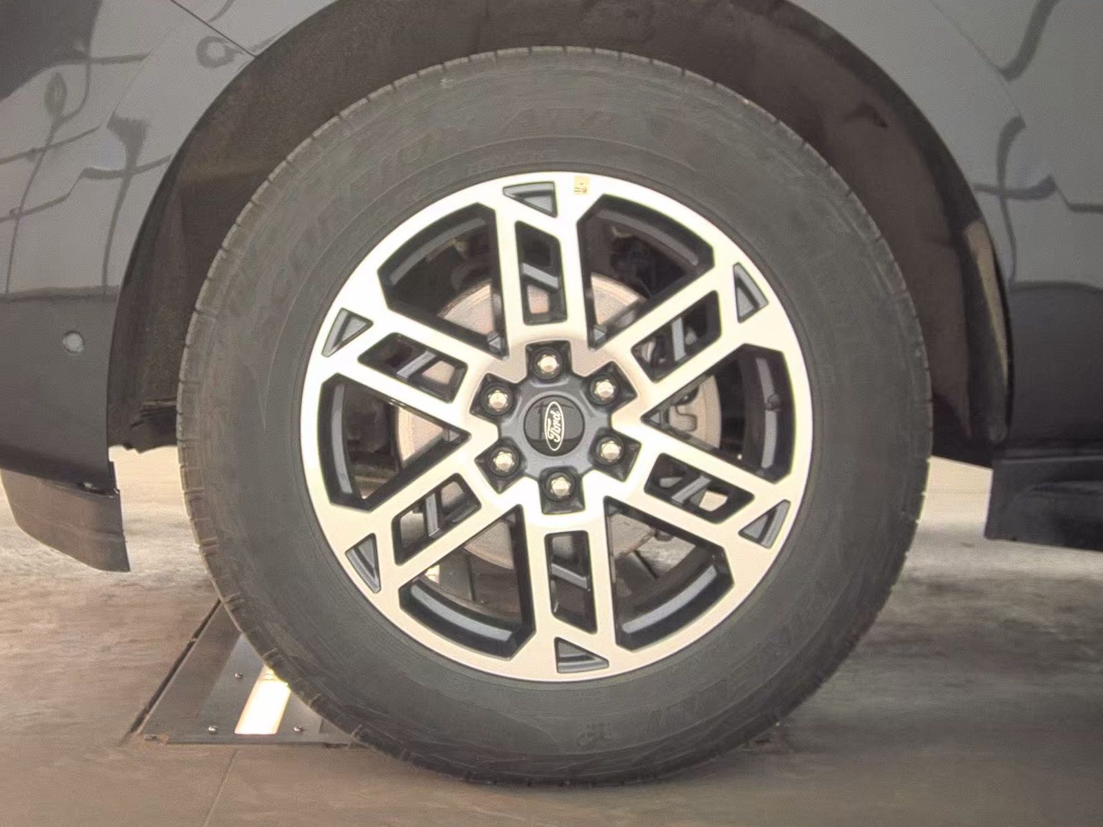 FORD EXPEDITION - 10