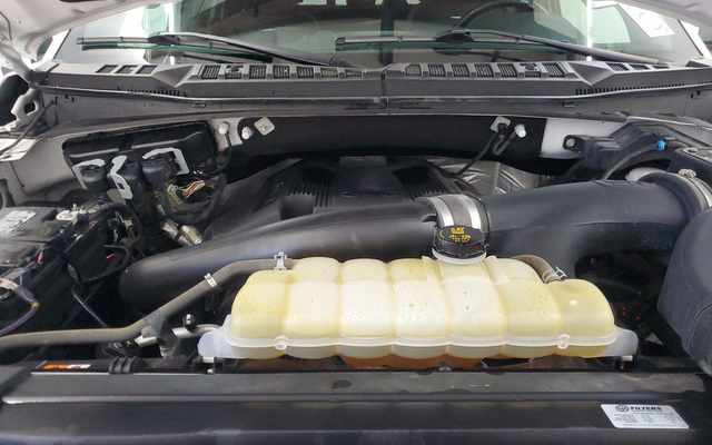 FORD F-150 - 8