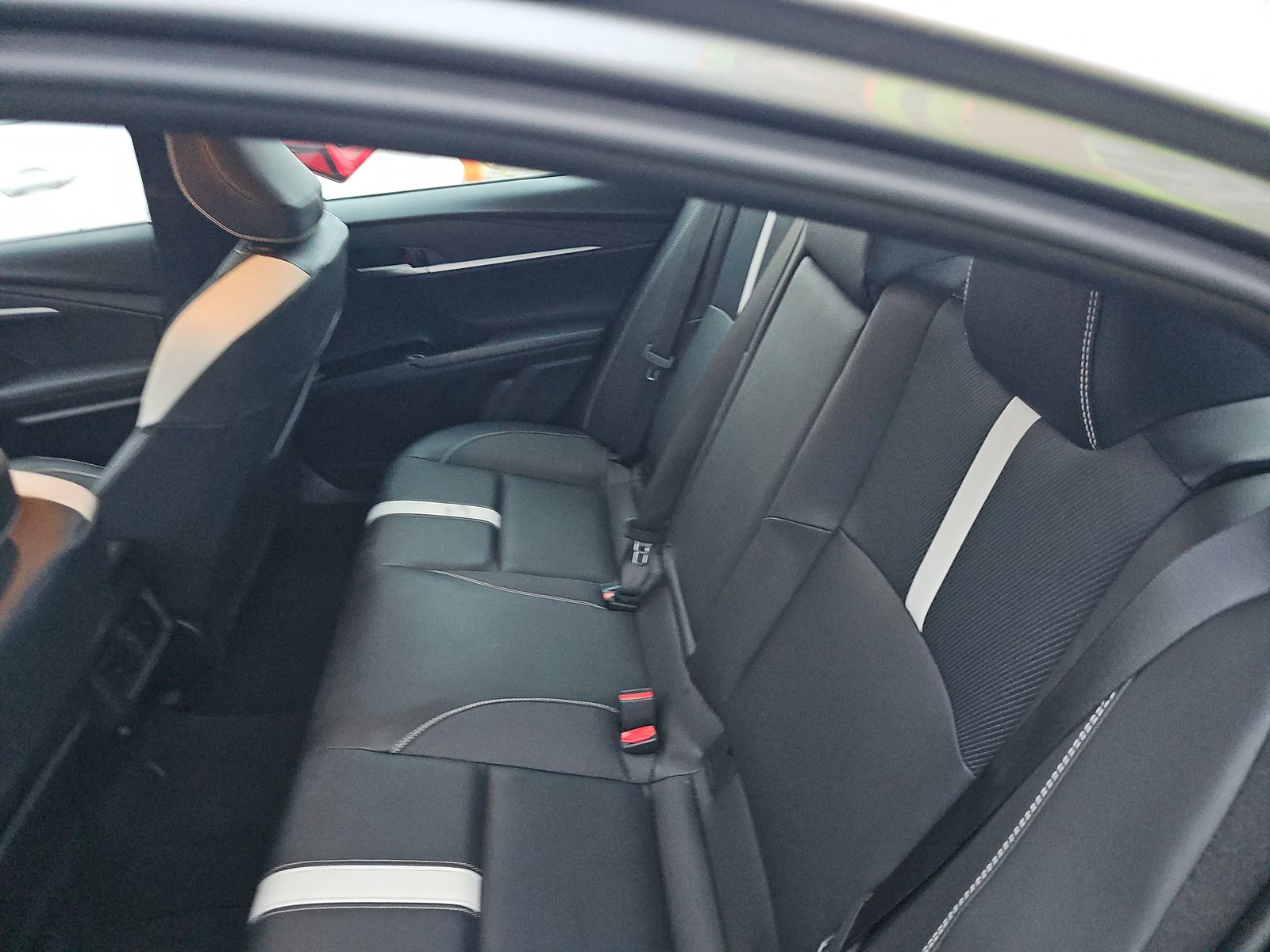 2025 Toyota Camry SE AWD