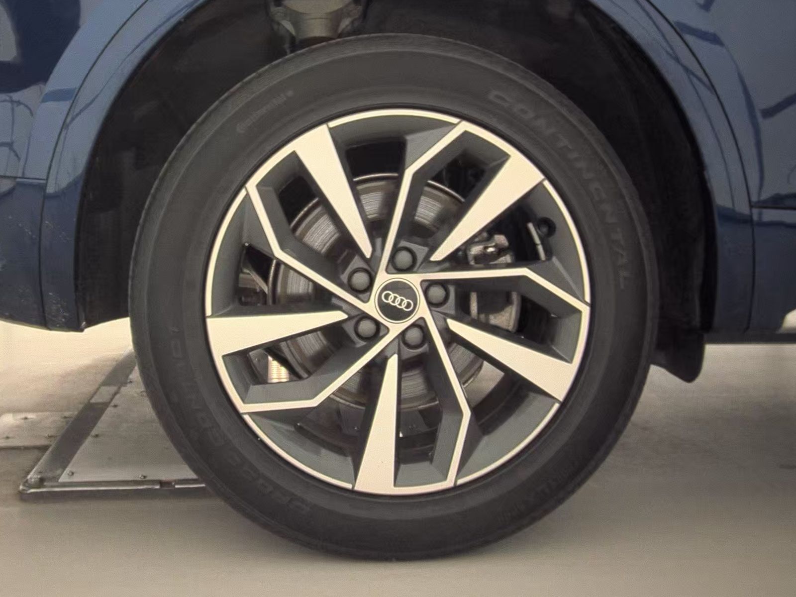 2023 Audi Q5 S line Premium Plus AWD