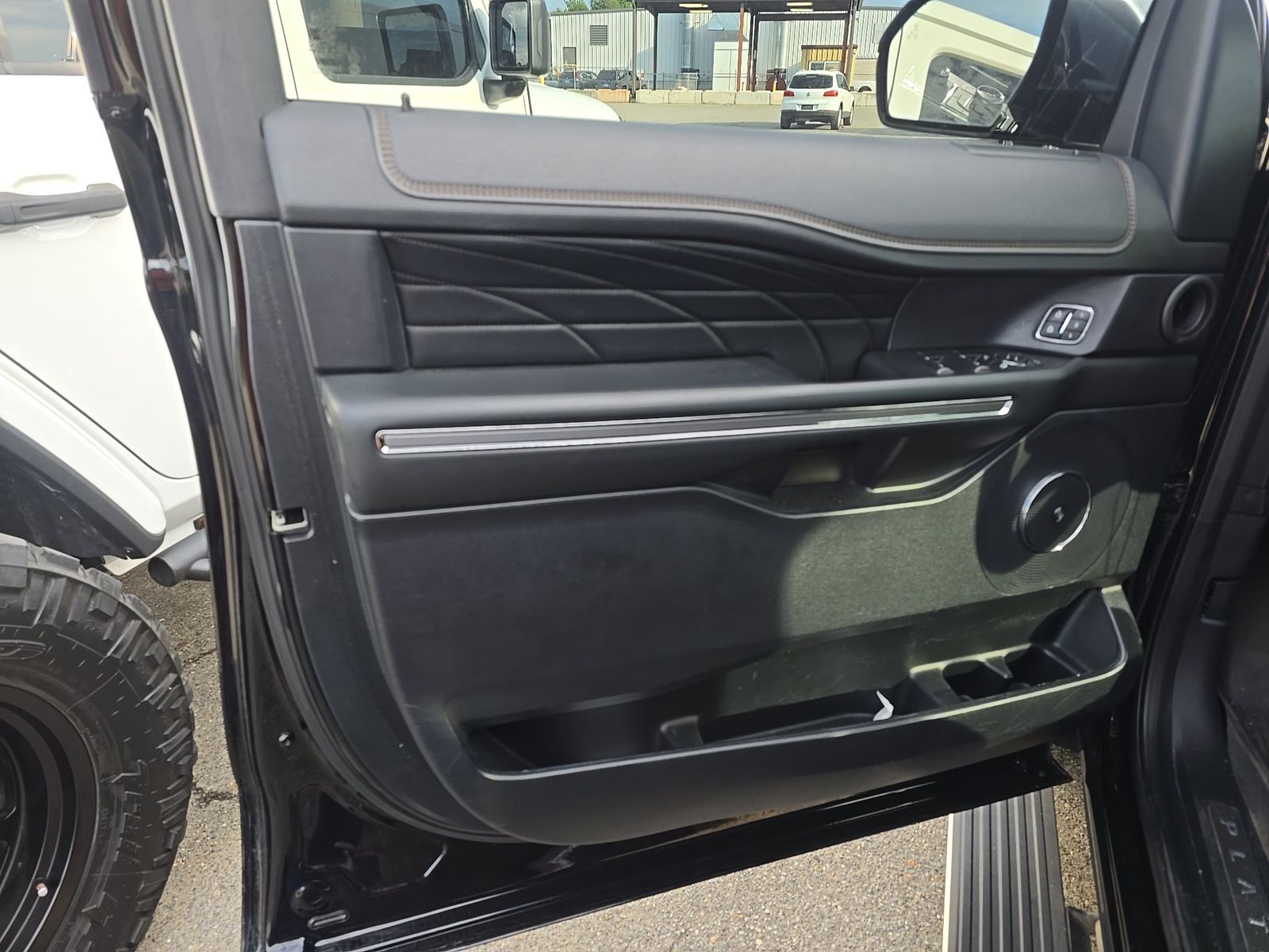 FORD EXPEDITION - 10