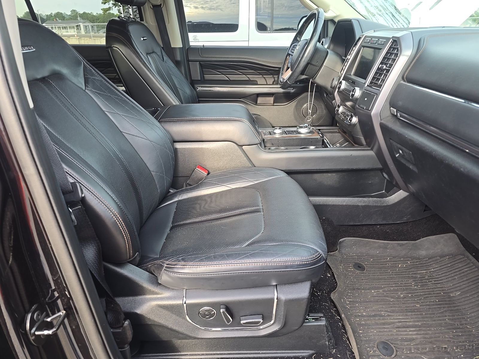 FORD EXPEDITION - 9