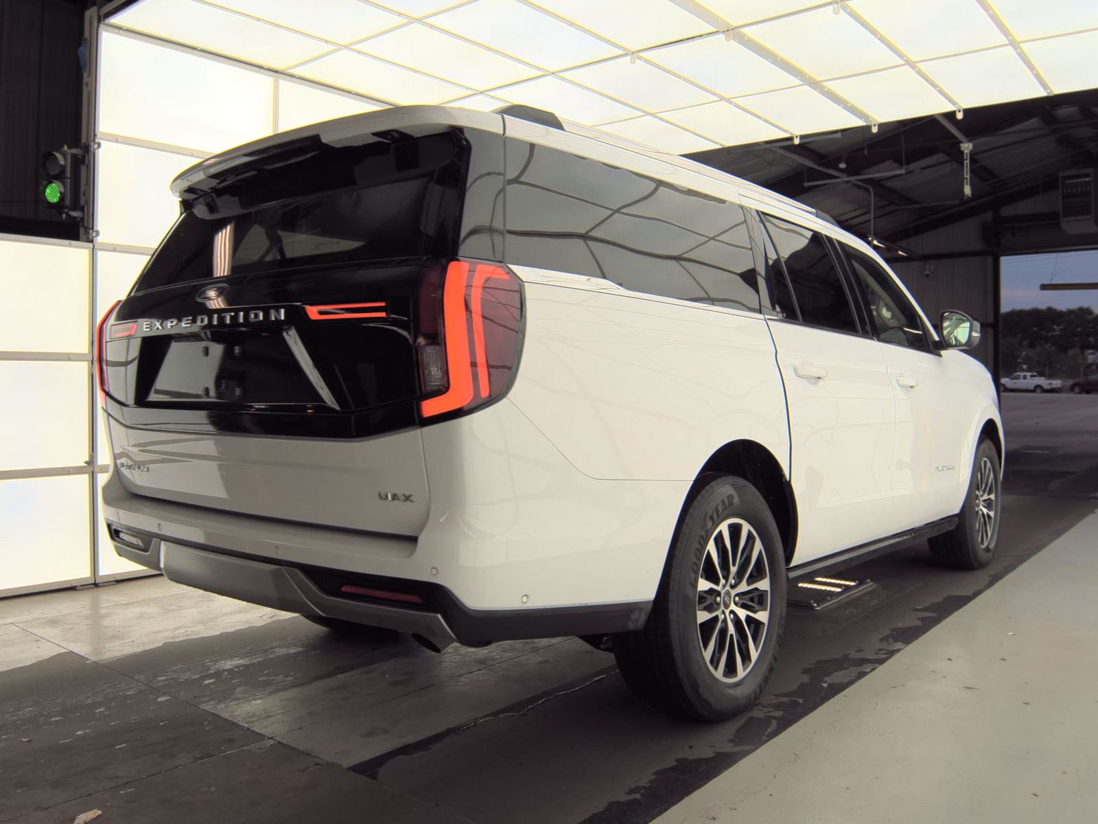 FORD EXPEDITION MAX - 6