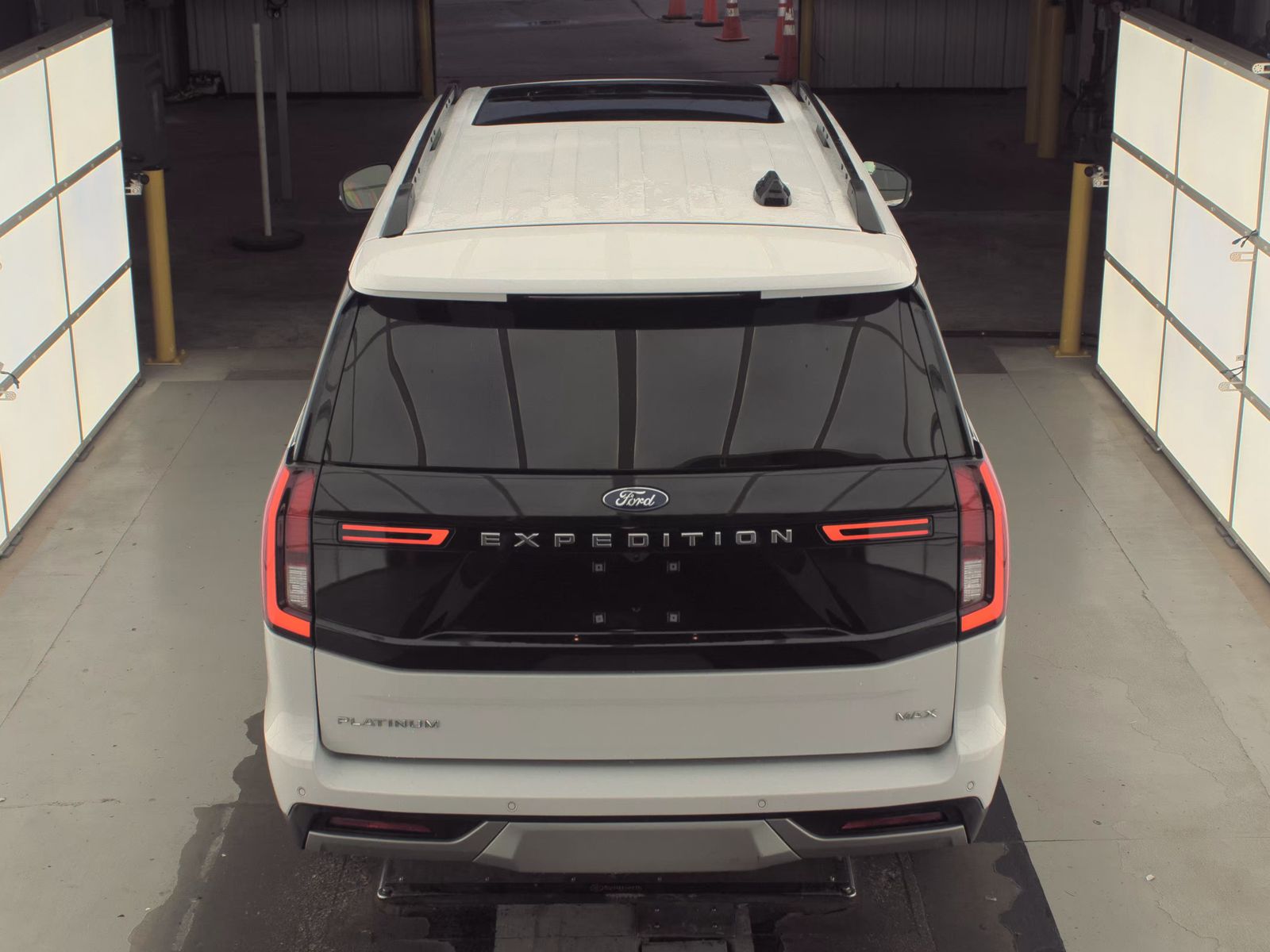 FORD EXPEDITION MAX - 7
