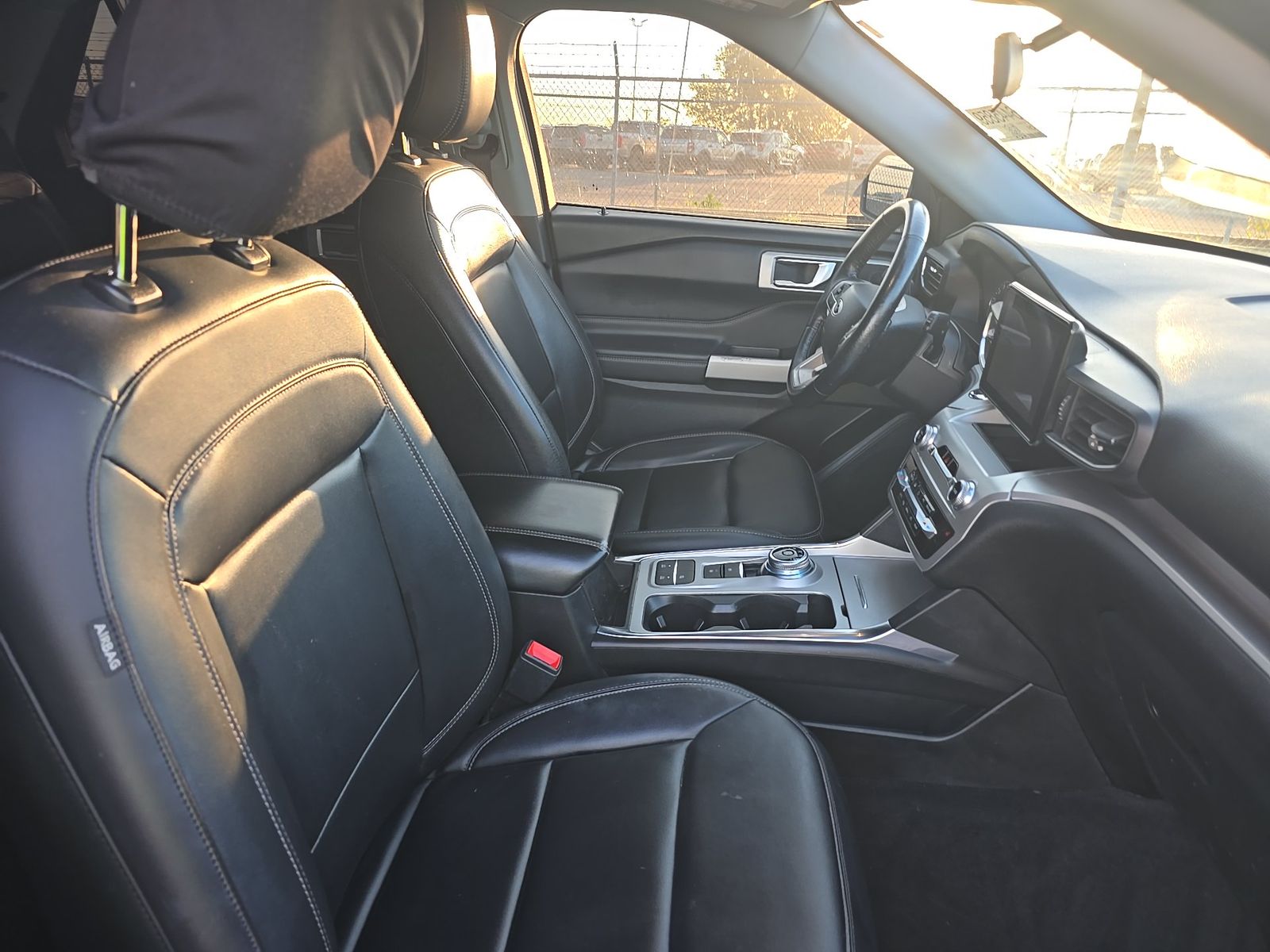 FORD EXPLORER - 9