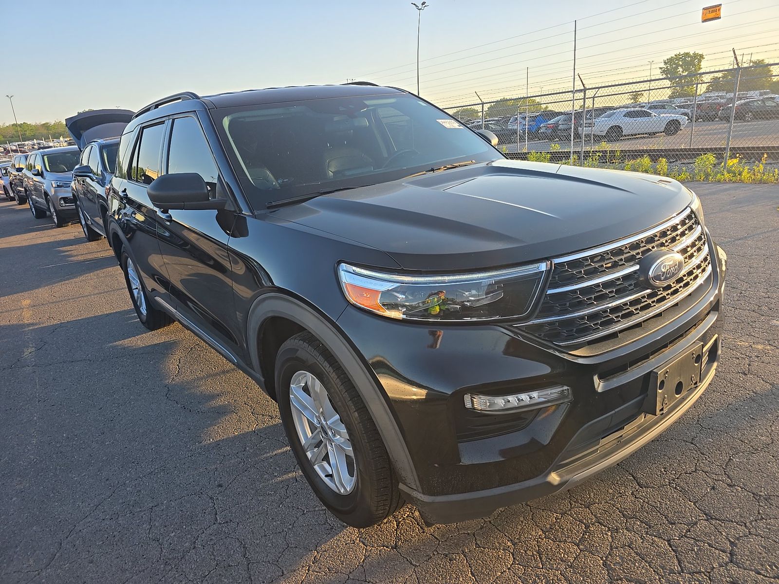 FORD EXPLORER - 4