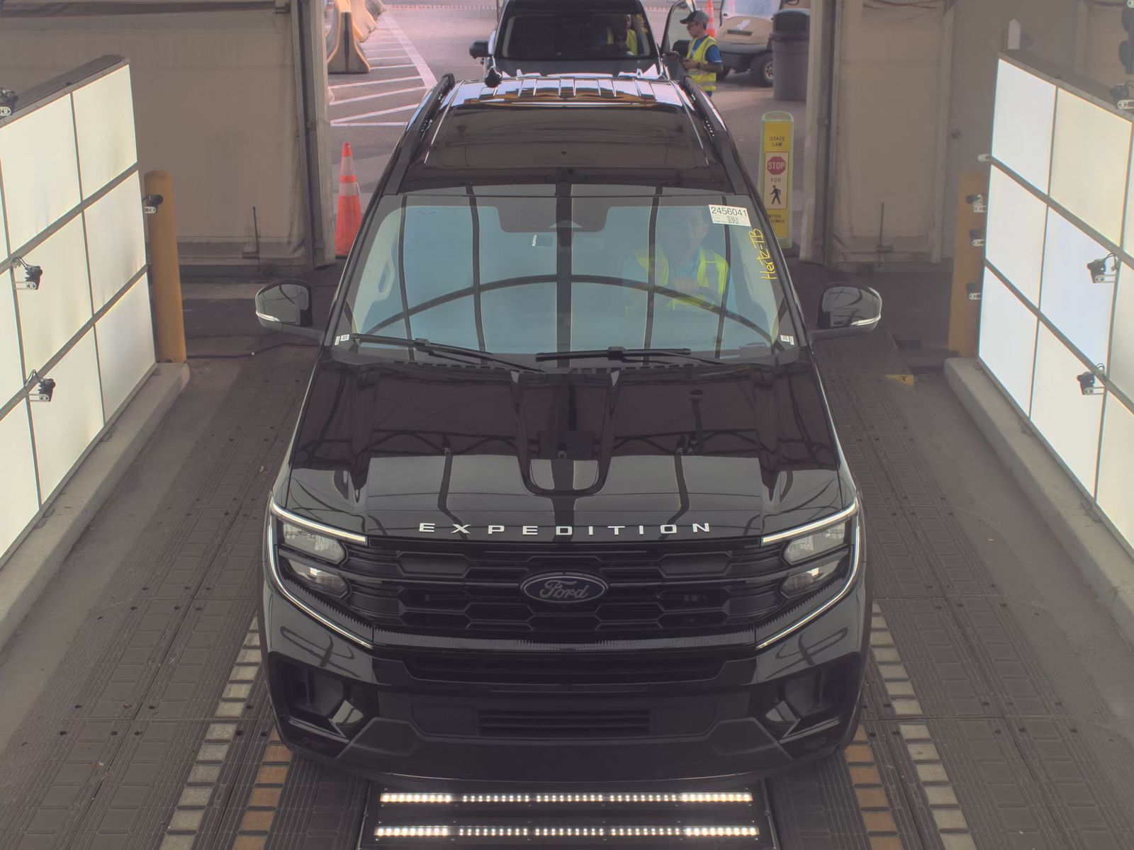 FORD EXPEDITION - 3