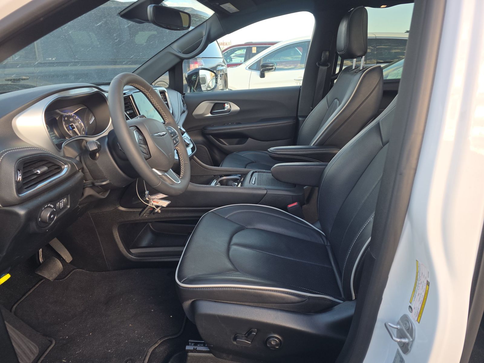 2026 Chrysler Pacifica Limited FWD