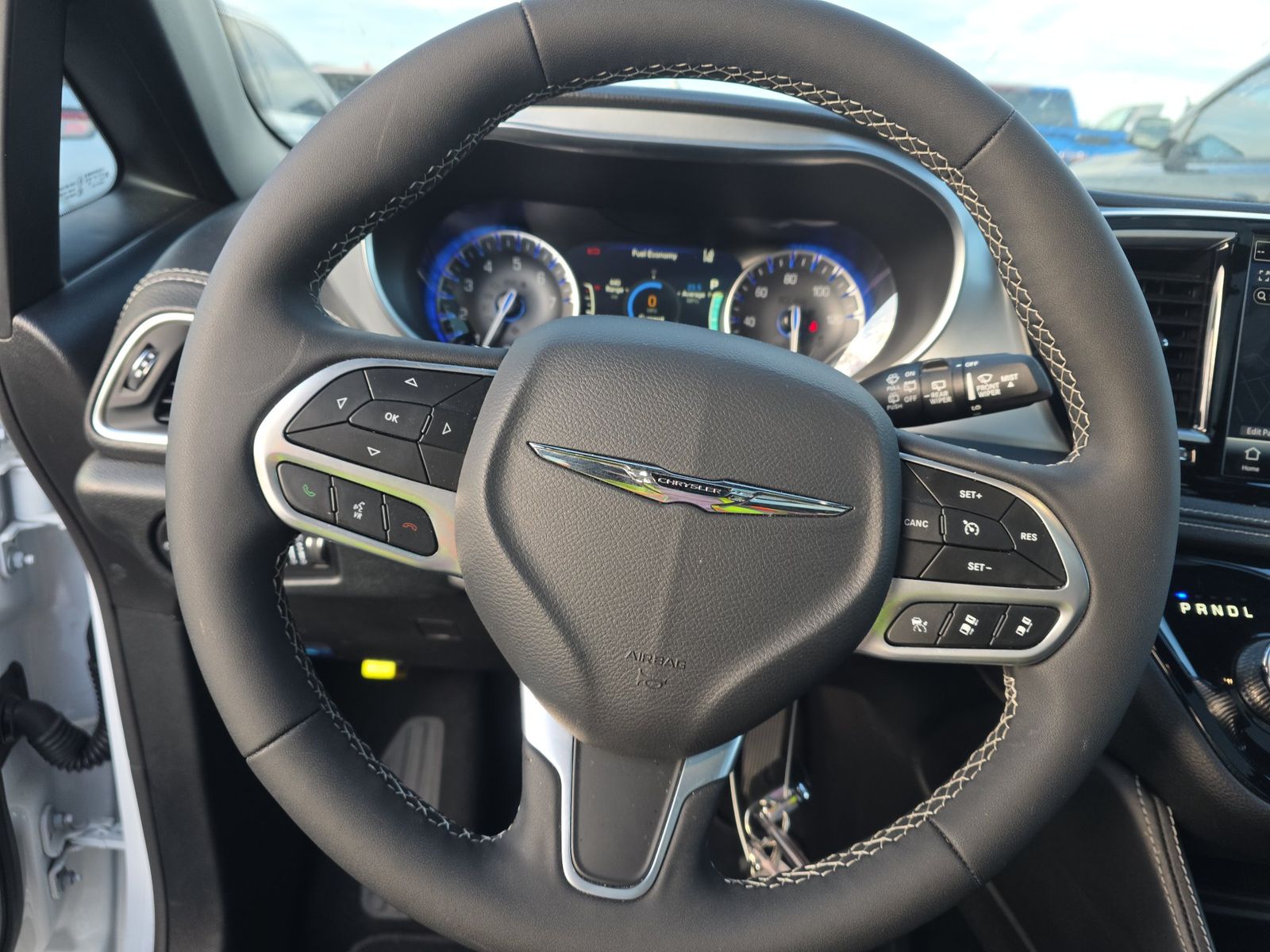2026 Chrysler Pacifica Limited FWD