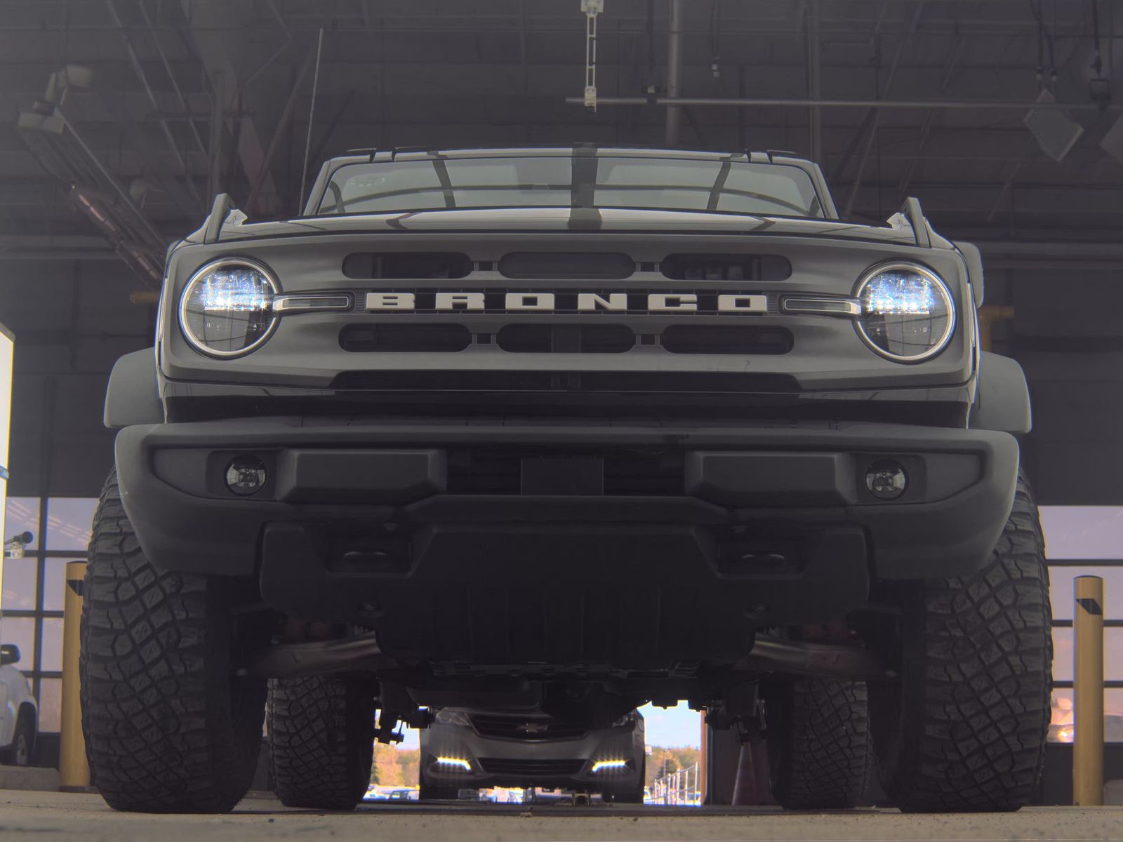 FORD BRONCO - 4