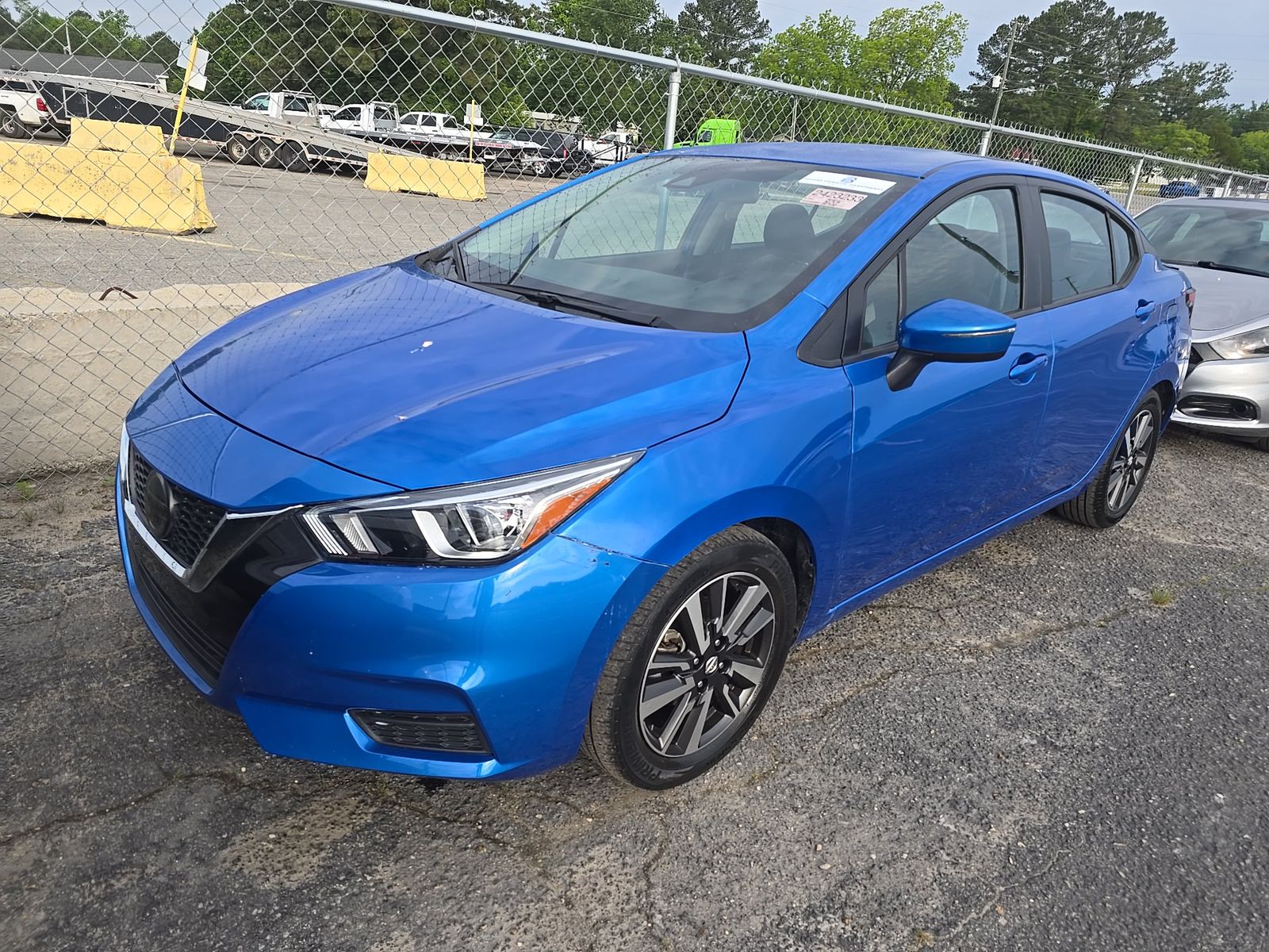 NISSAN VERSA - 1