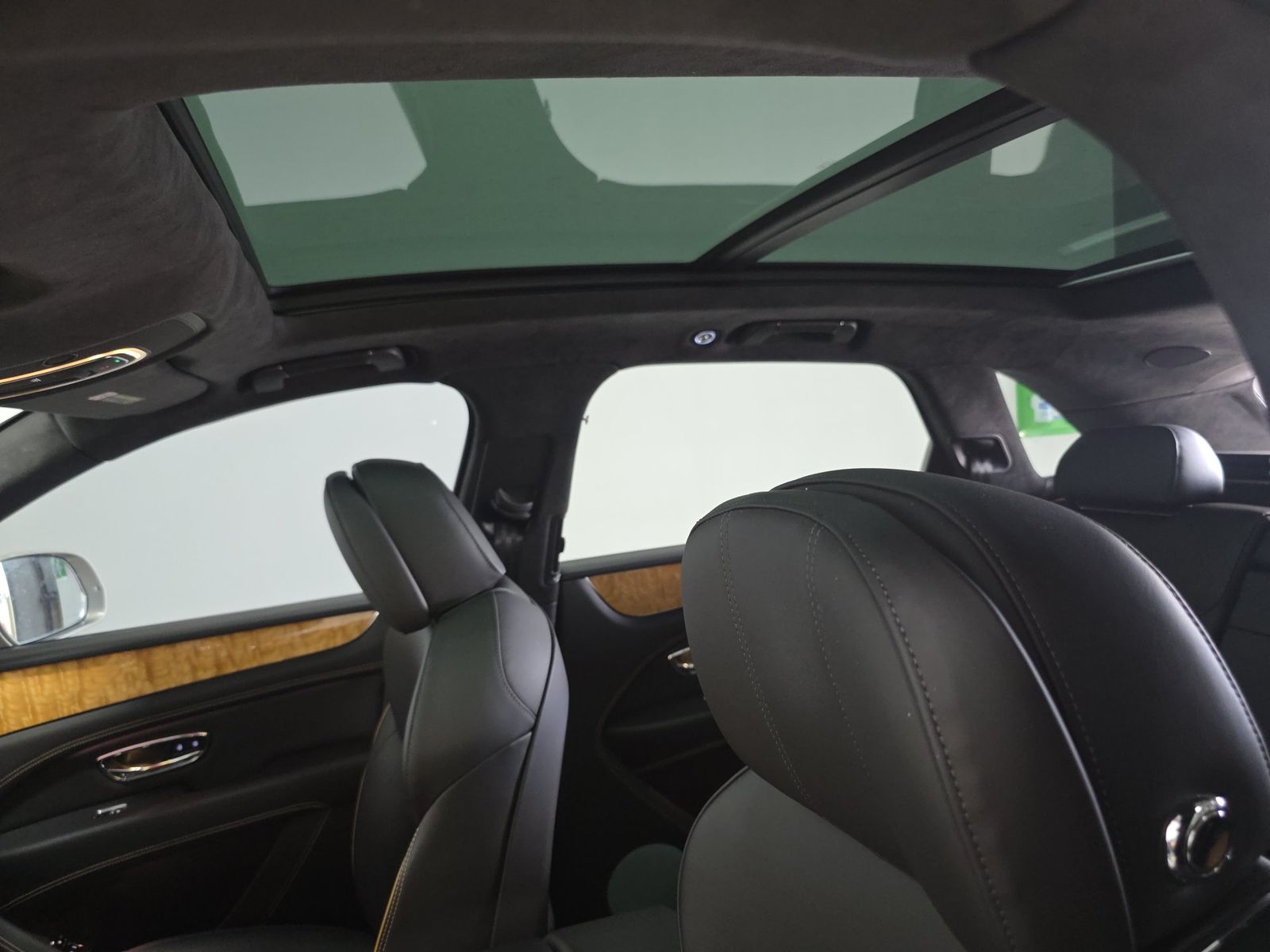2022 Bentley Bentayga V8 AWD