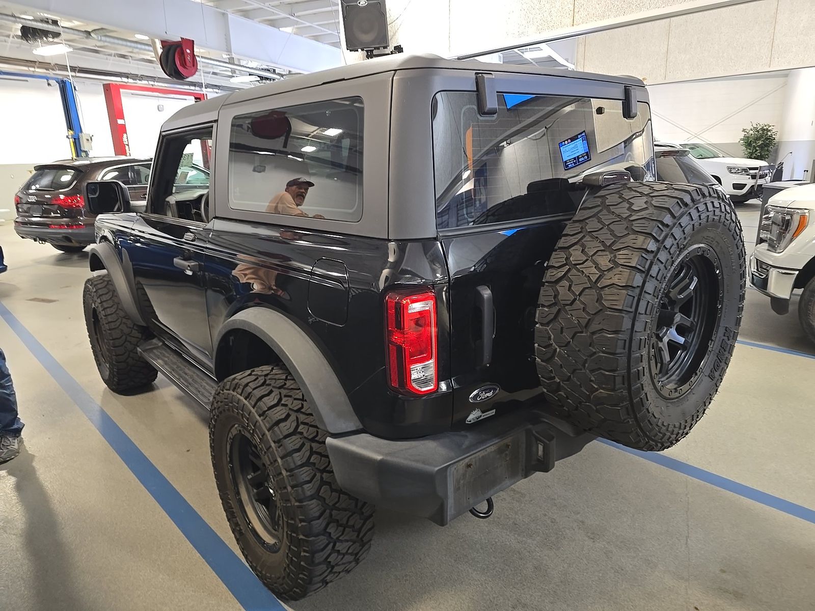 FORD BRONCO - 7
