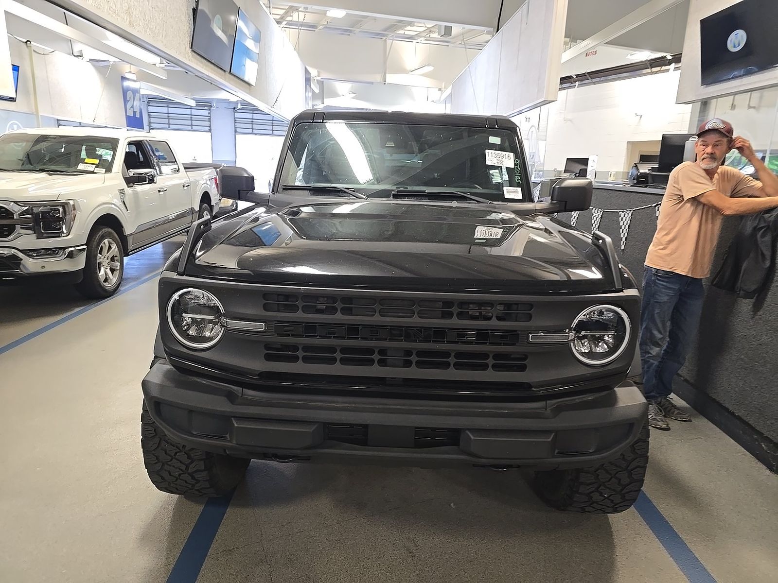 FORD BRONCO - 3