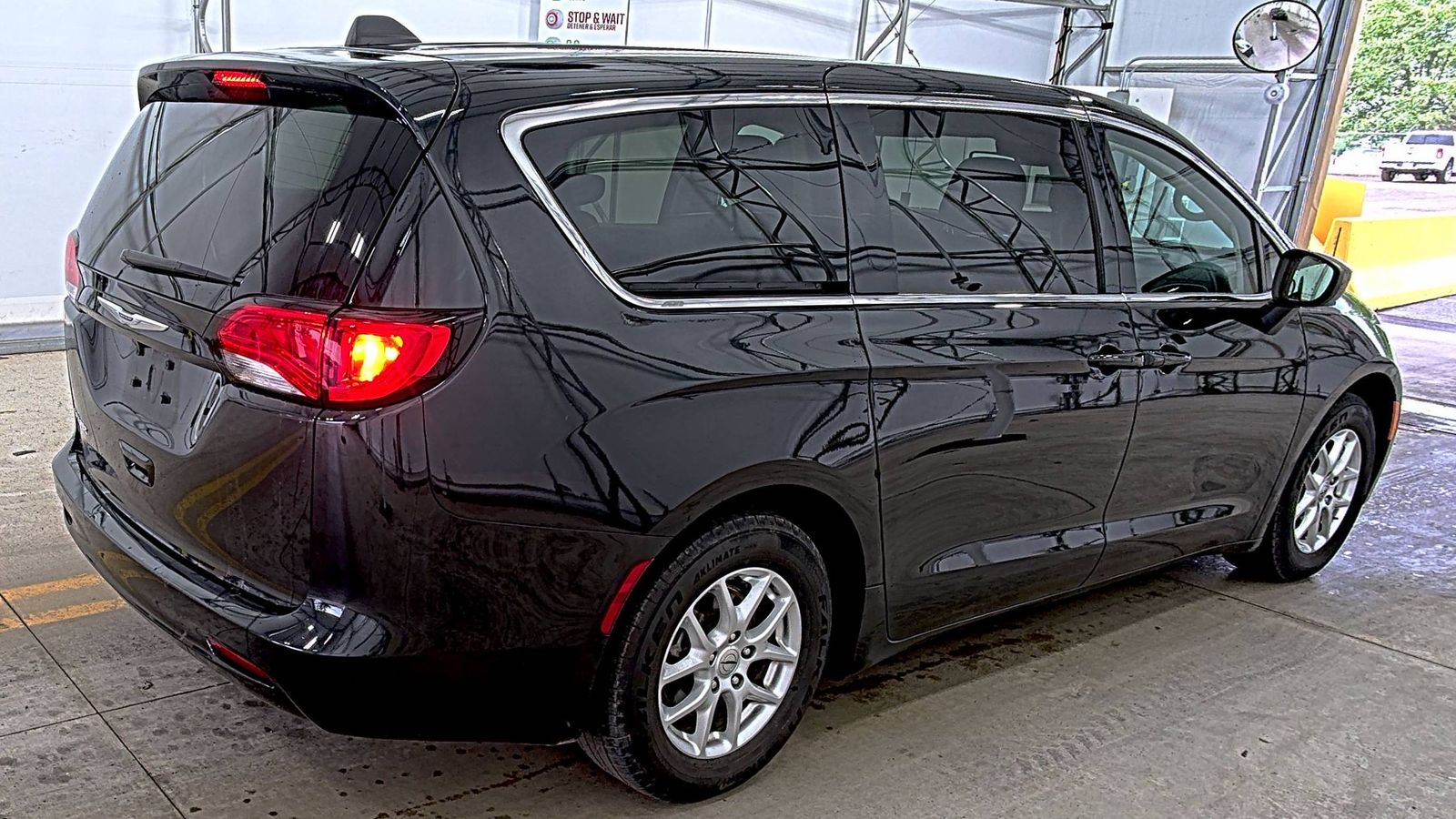 CHRYSLER VOYAGER - 5