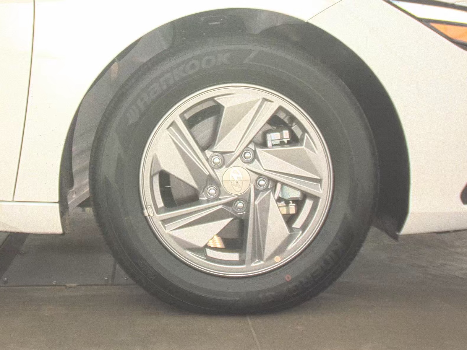 2026 Hyundai Elantra SE FWD