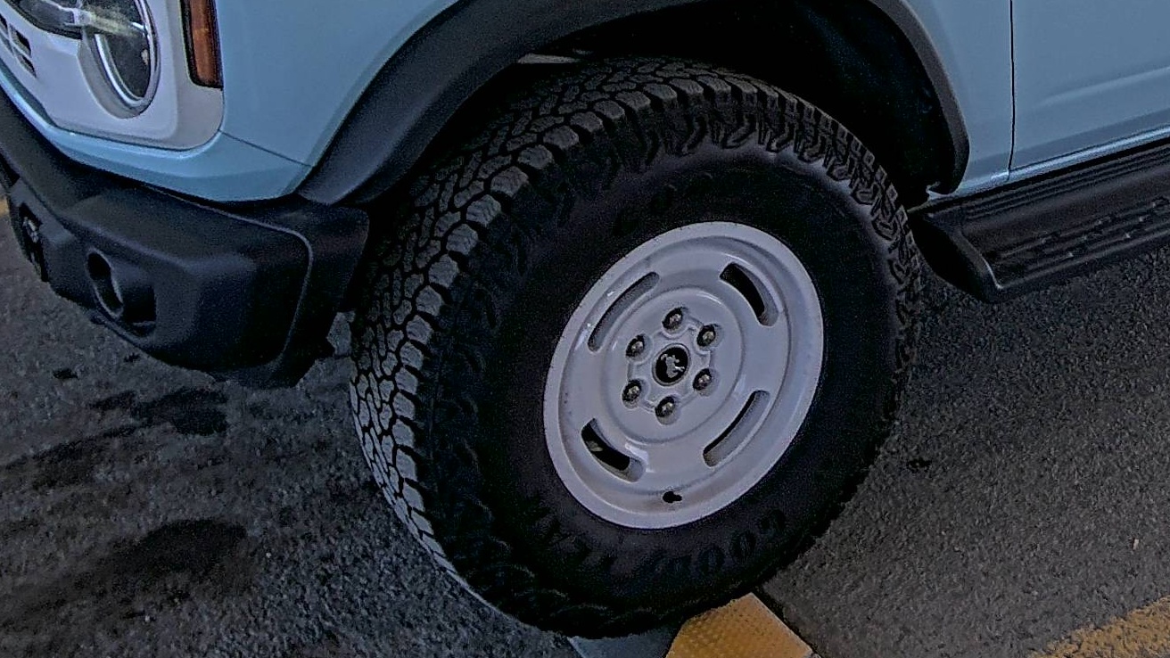 FORD BRONCO - 8