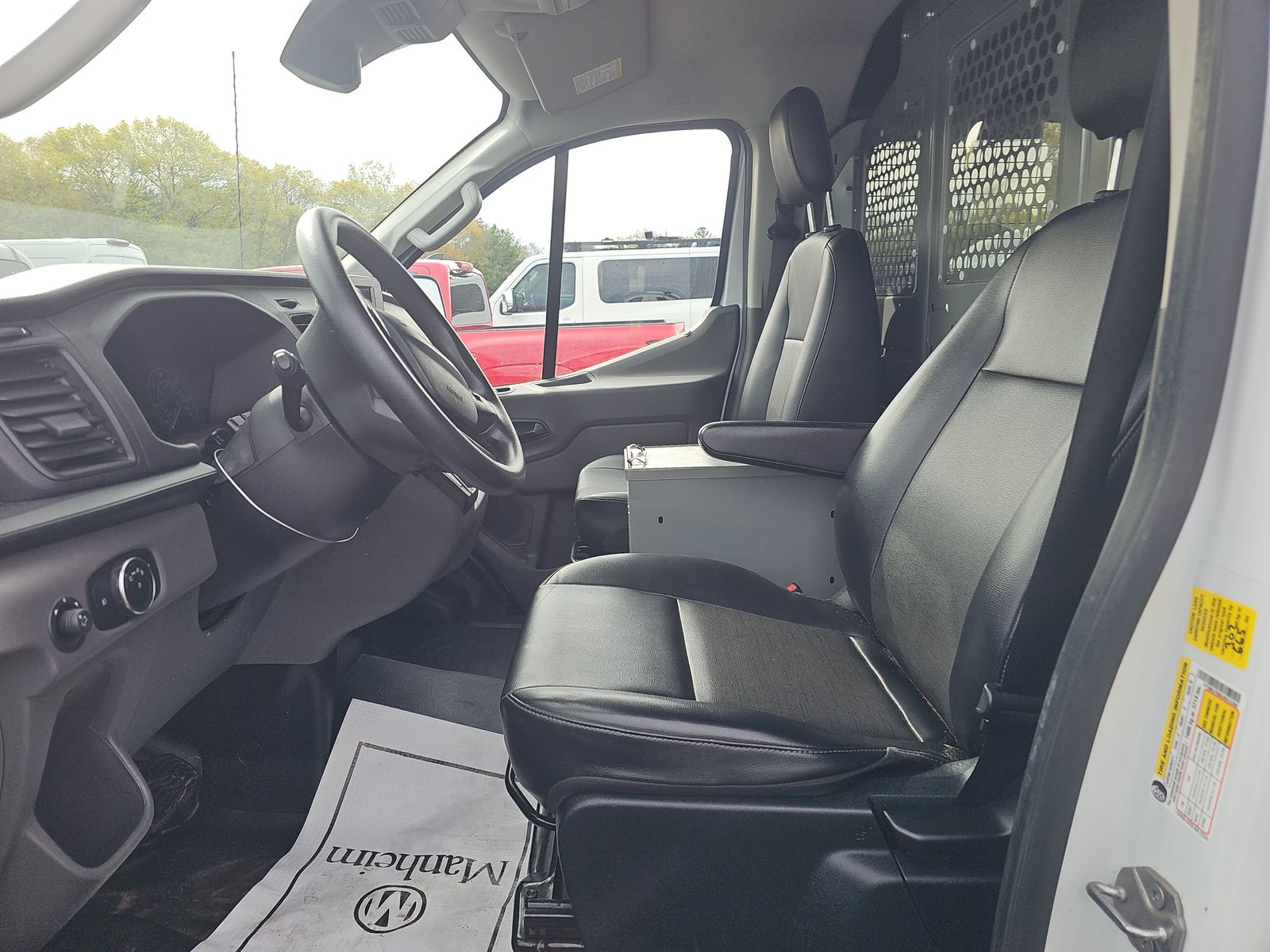 FORD TRANSIT 250 - 8