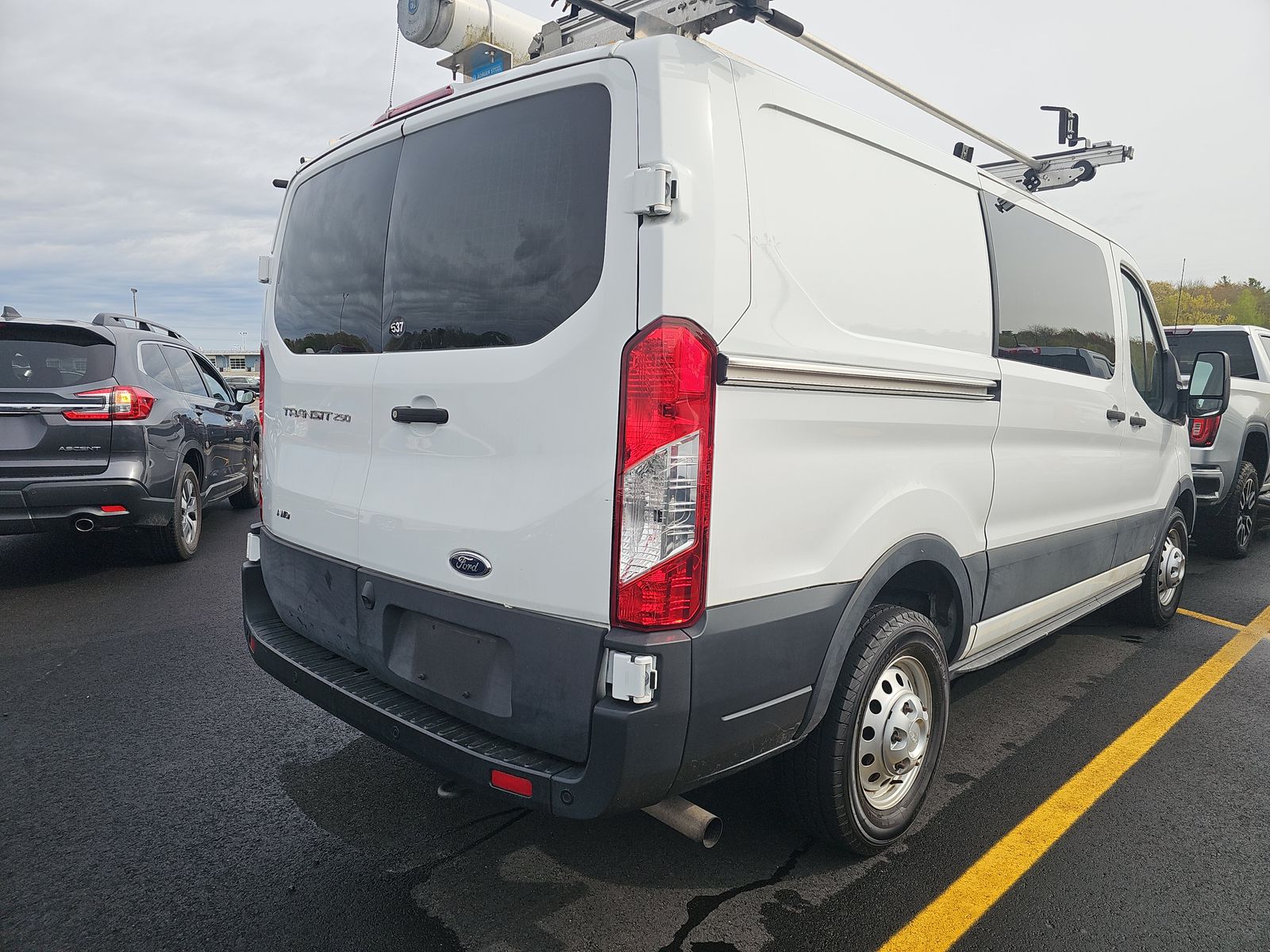 FORD TRANSIT 250 - 5